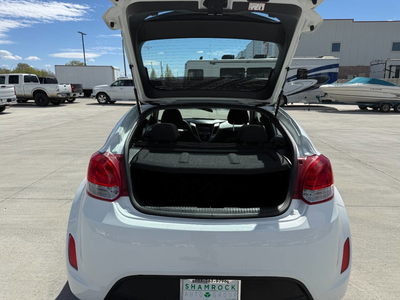 Used 2016 Hyundai Veloster image 23