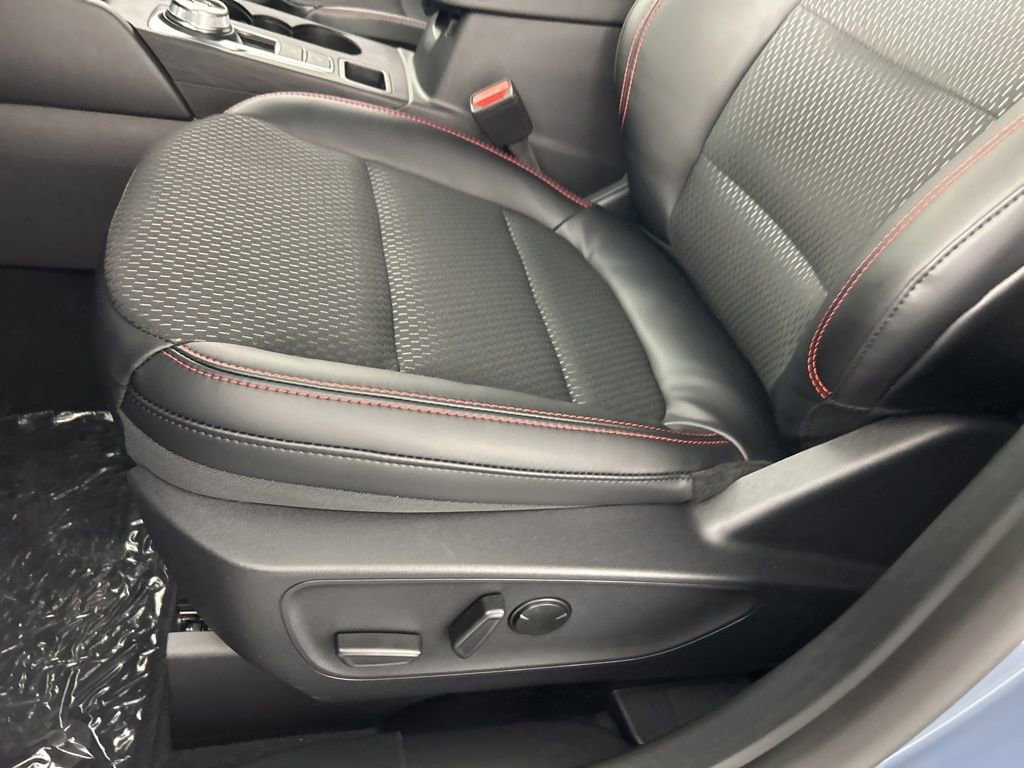 New 2026 Ford Escape ST-Line w/ Tech Pack #1 image 18