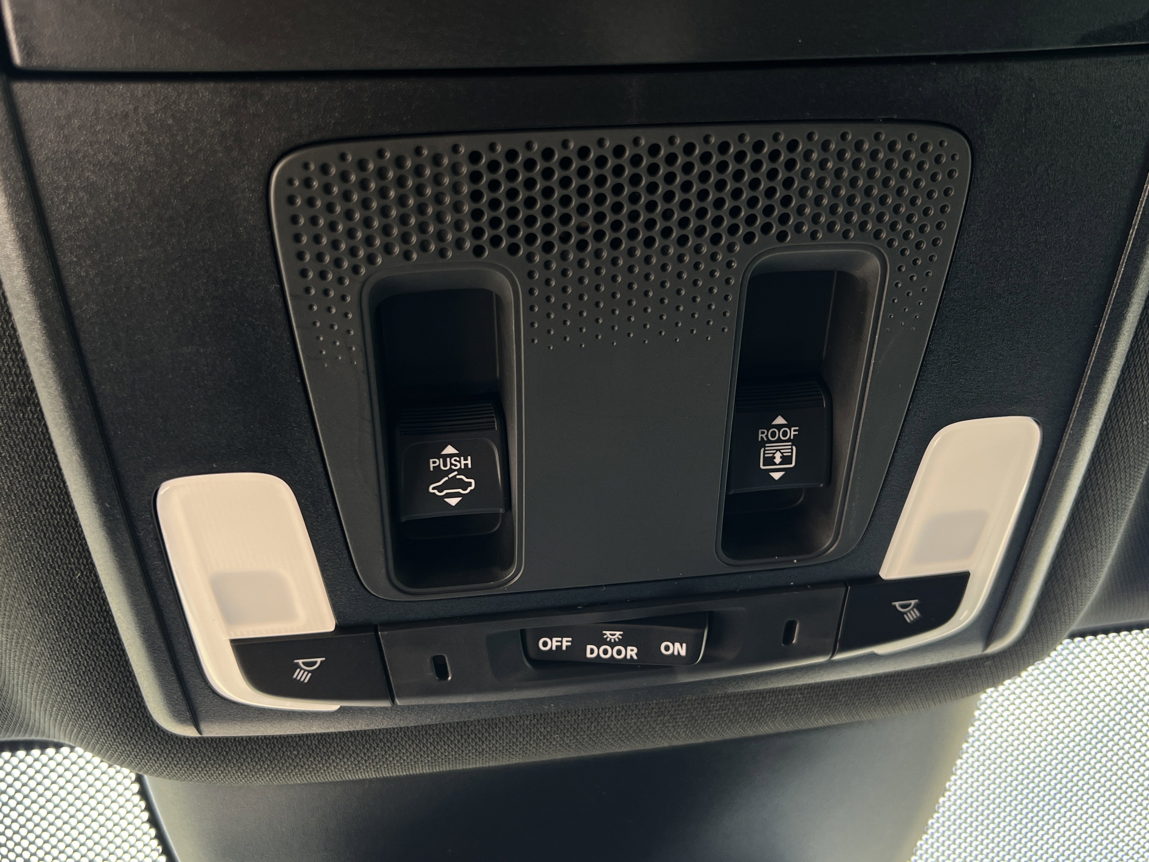 Used 2024 Honda Pilot TrailSport image 32