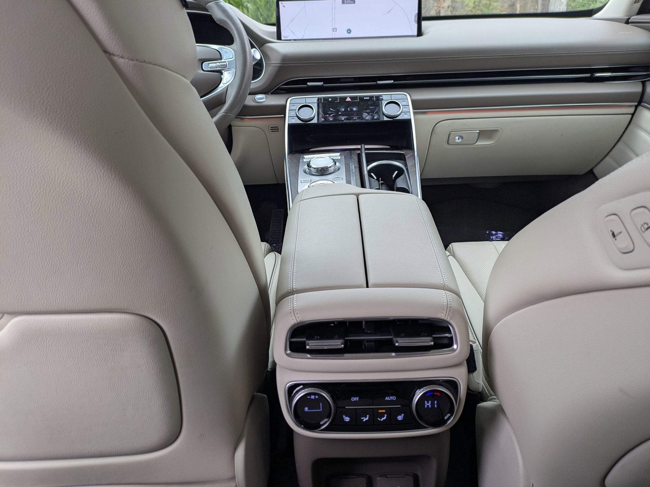 Used 2024 Genesis GV80 3.5T w/ Advanced Package image 30