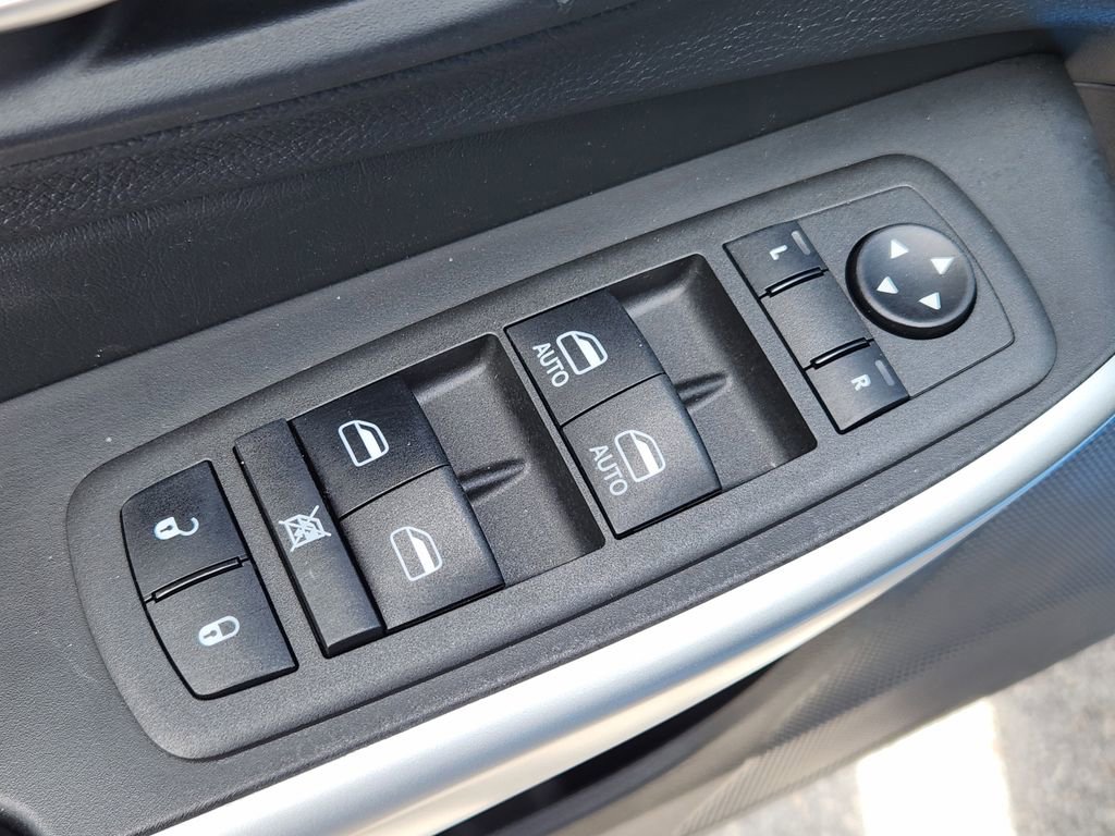 Certified 2022 Jeep Cherokee Latitude AWD/4WD image 18