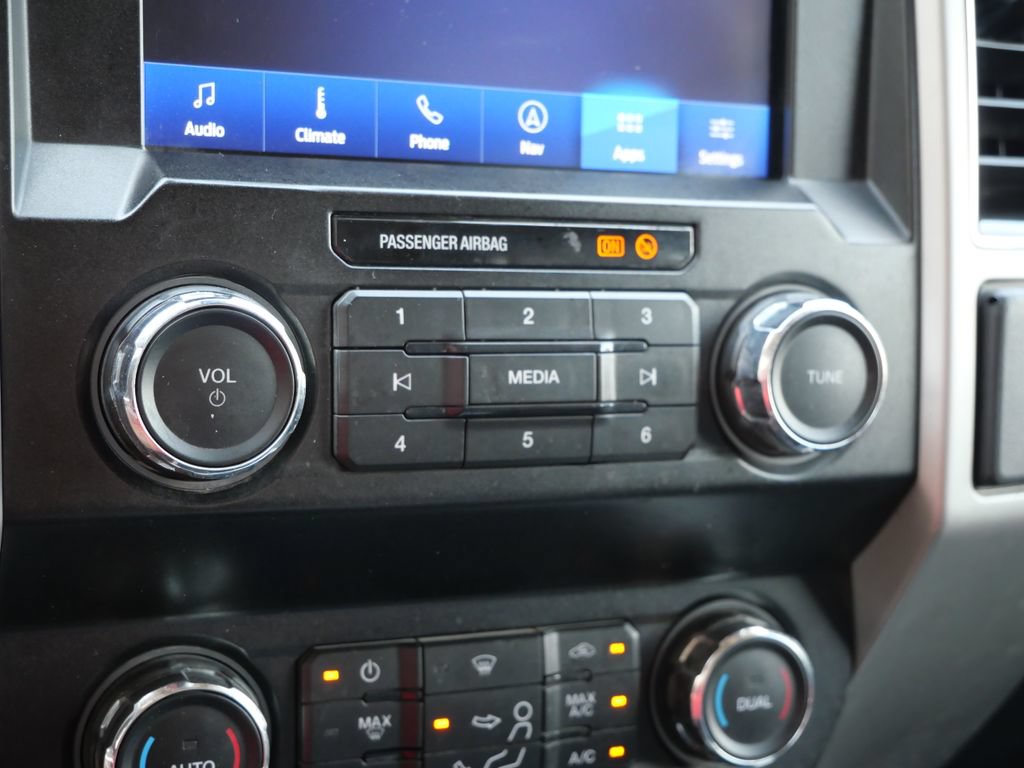 Used 2020 Ford F250 Lariat w/ Lariat Ultimate Package AWD/4WD image 34