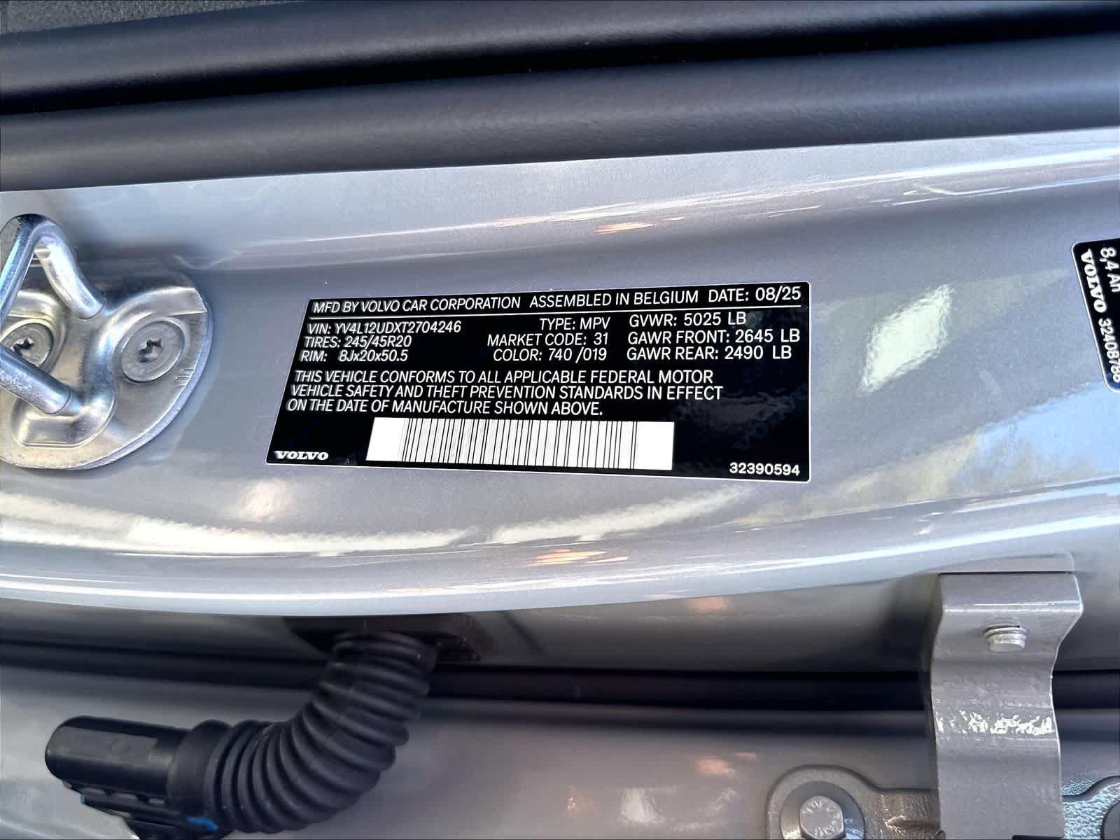 Used 2026 Volvo XC40 B5 Ultra w/ Climate Package AWD/4WD image 35