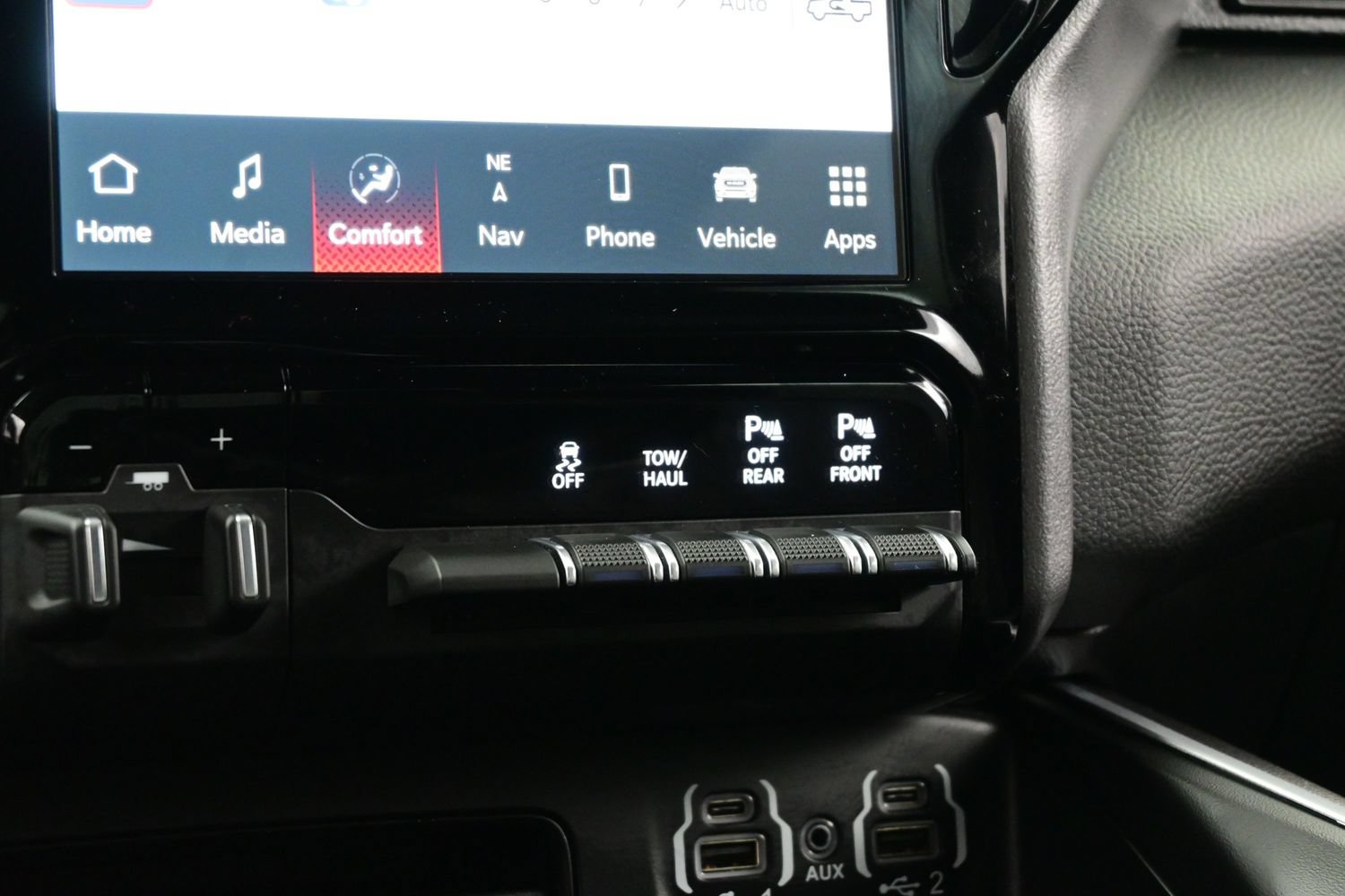 Used 2024 RAM 1500 Big Horn AWD/4WD image 24