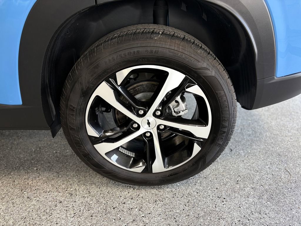 Used 2024 Chevrolet Trax RS w/ Driver Confidence Package image 24