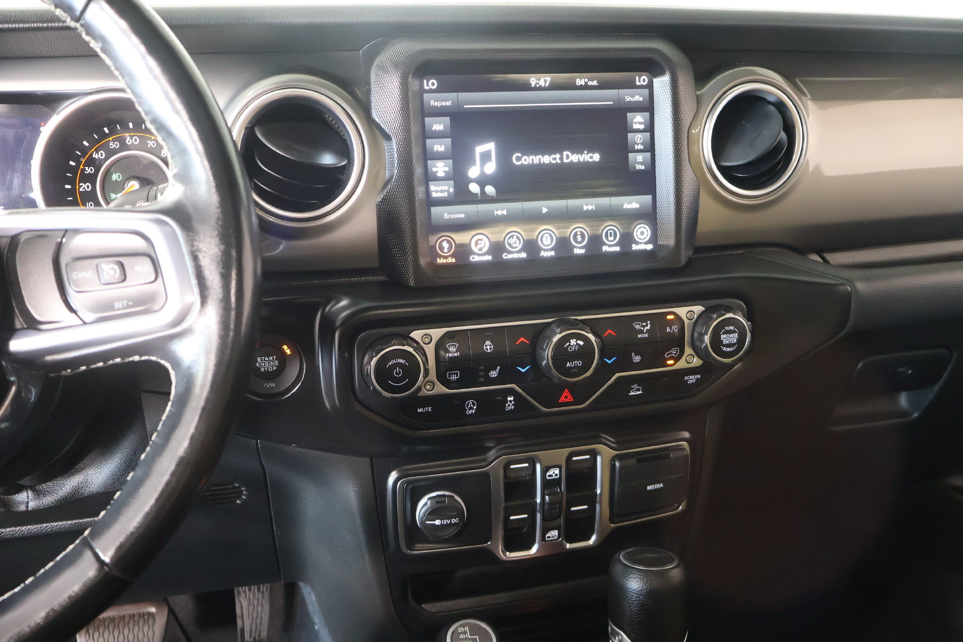 Used 2021 Jeep Gladiator Overland AWD/4WD image 5
