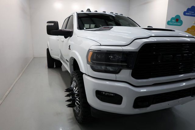 Used 2024 RAM 3500 Limited w/ Night Edition image 64