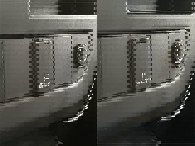 Used 2018 Chevrolet Express 3500 LT w/ LT Preferred Equipment Group image 23