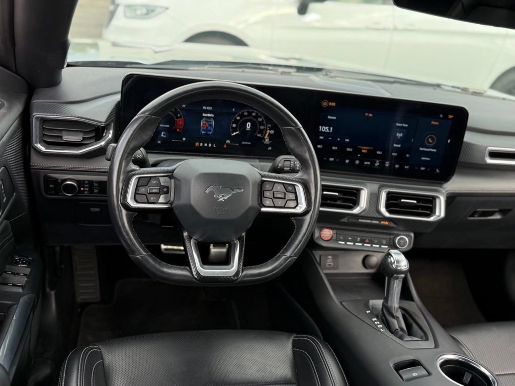 Used 2025 Ford Mustang Premium RWD image 5
