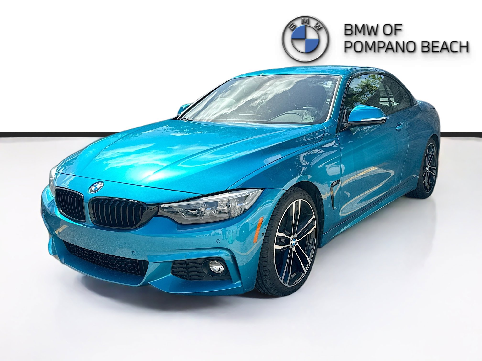 Used 2020 BMW 430i Convertible w/ M Sport Package image 3