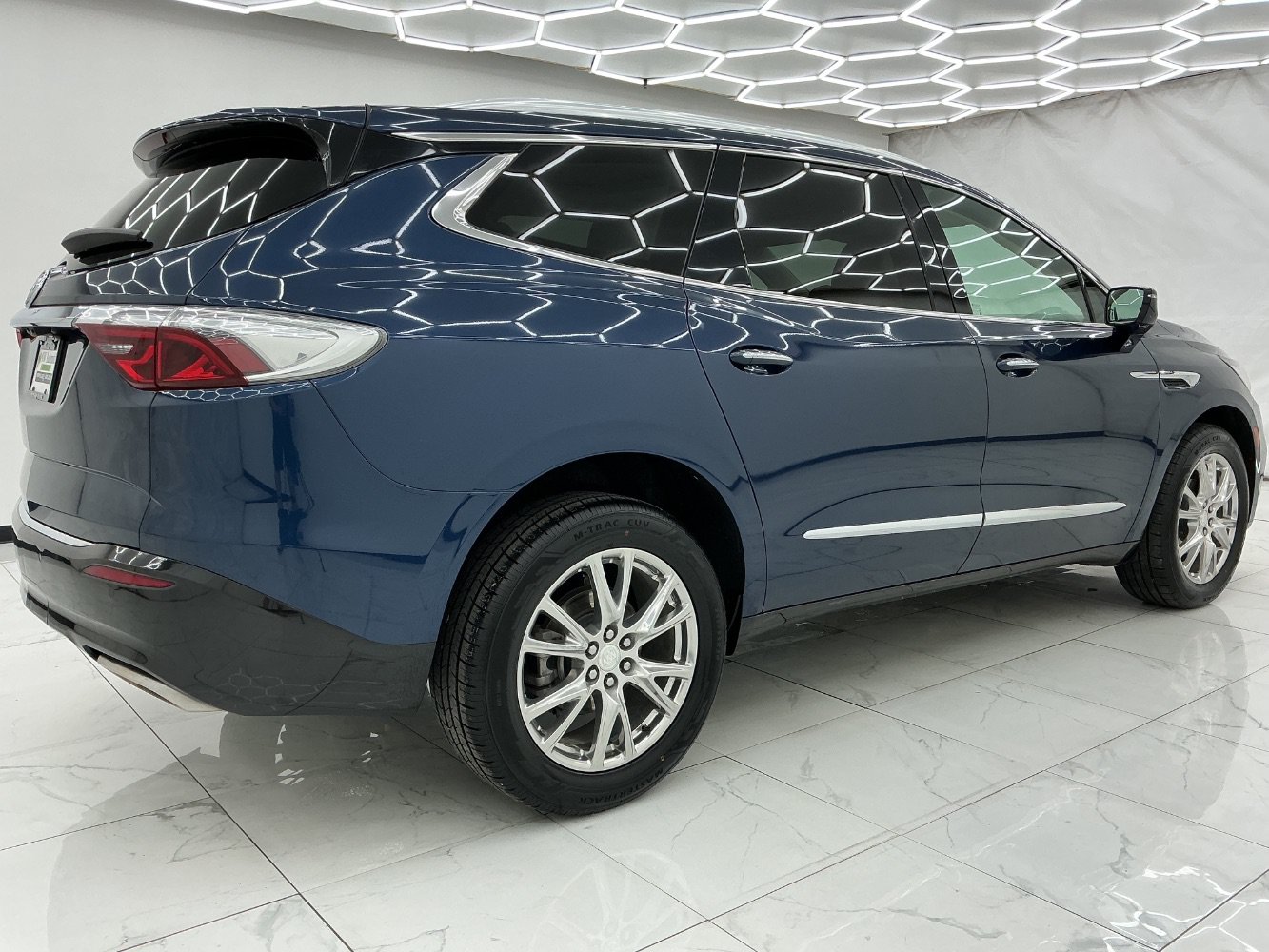 Used 2022 Buick Enclave Premium w/ Experience Buick Package FWD image 11