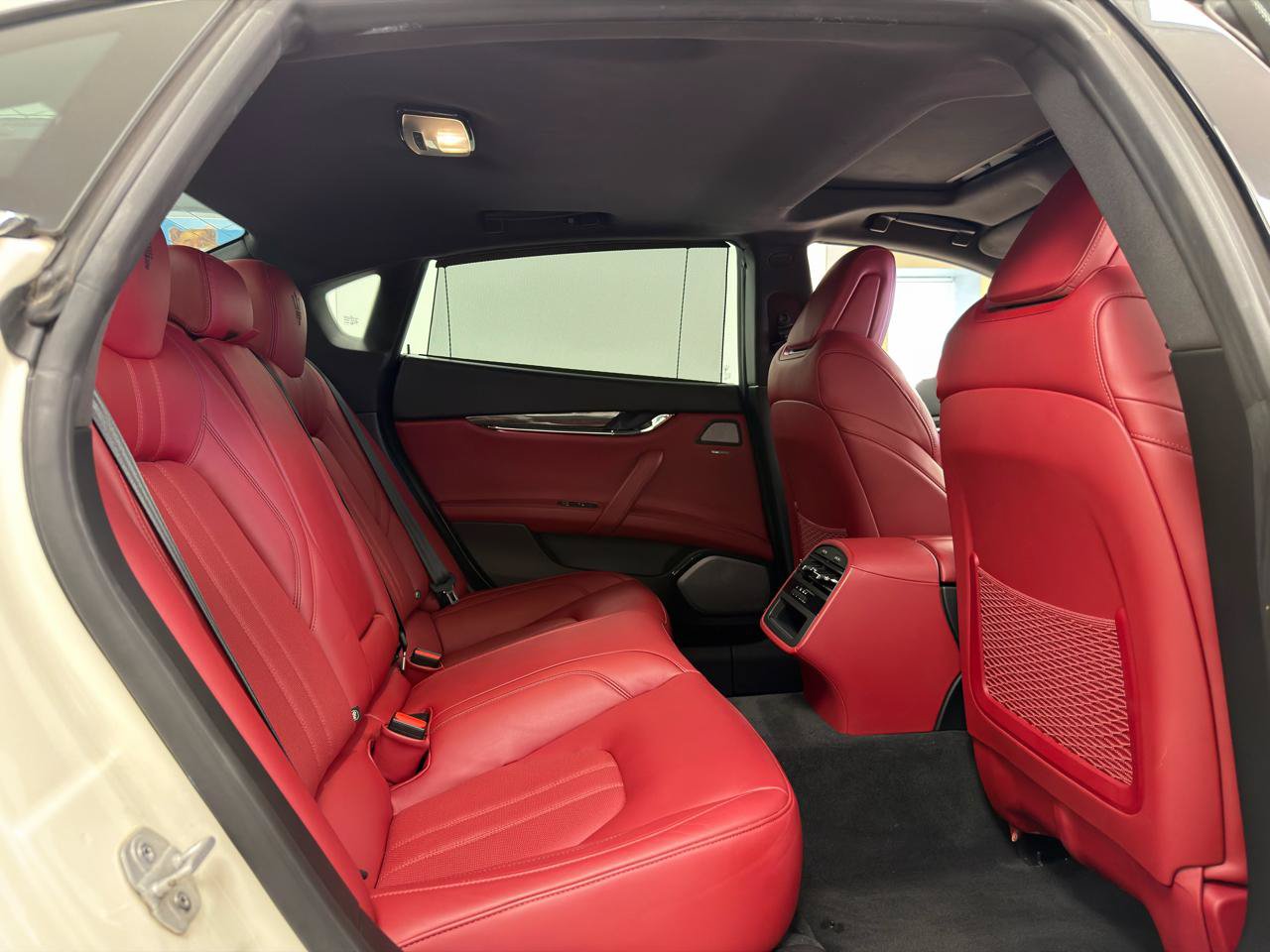 Used 2018 Maserati Quattroporte S GranSport Q4 AWD/4WD image 29