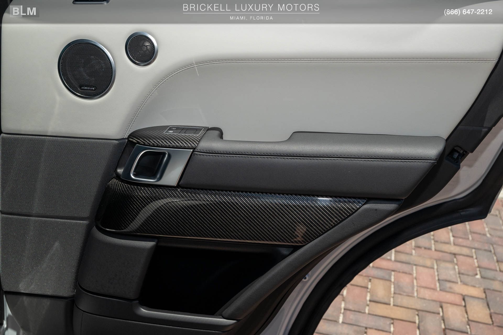 Used 2022 Land Rover Range Rover Sport SVR Carbon Edition AWD/4WD image 21