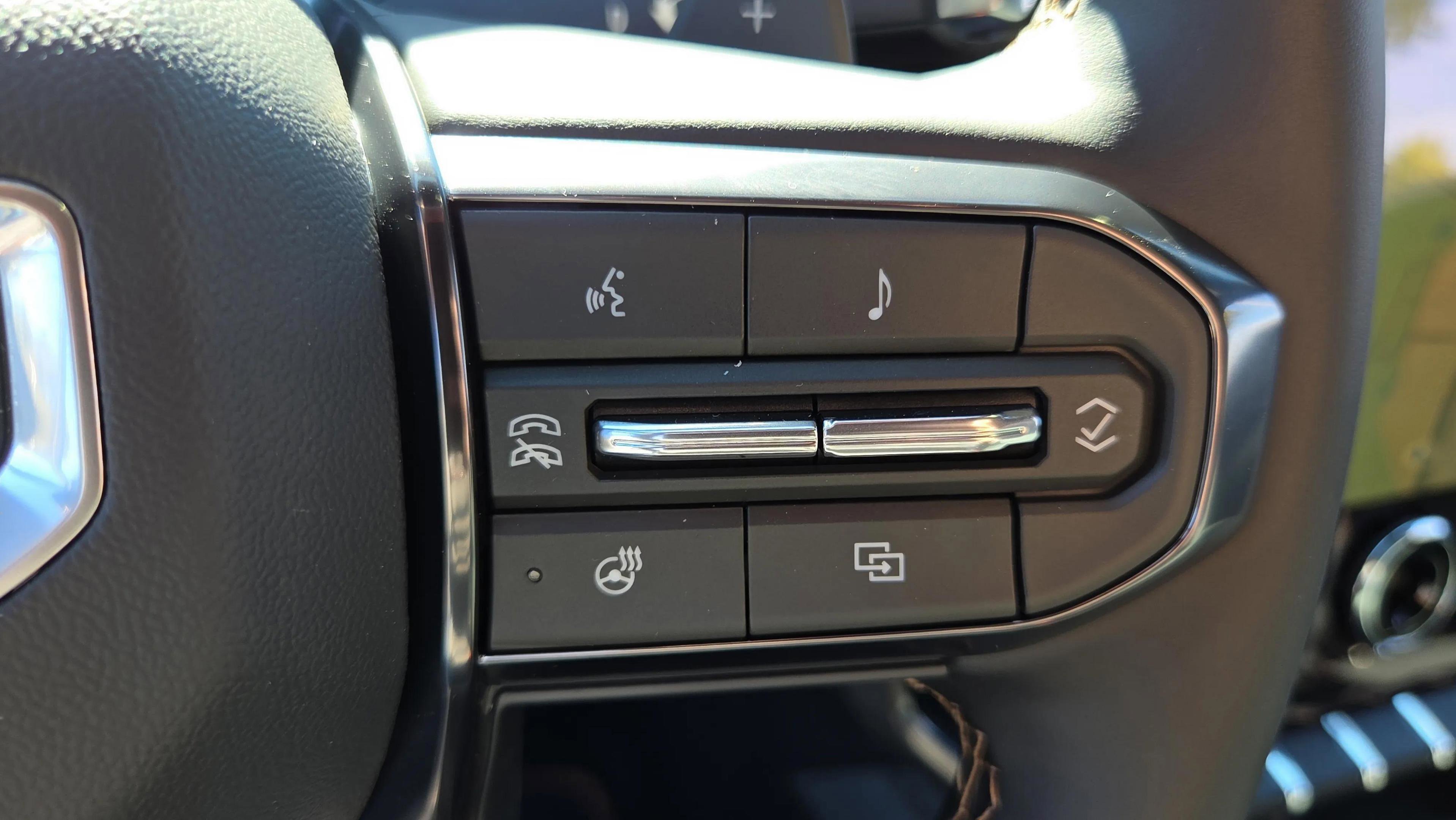 New 2026 GMC Acadia AT4 w/ Luxury Package AWD/4WD image 21