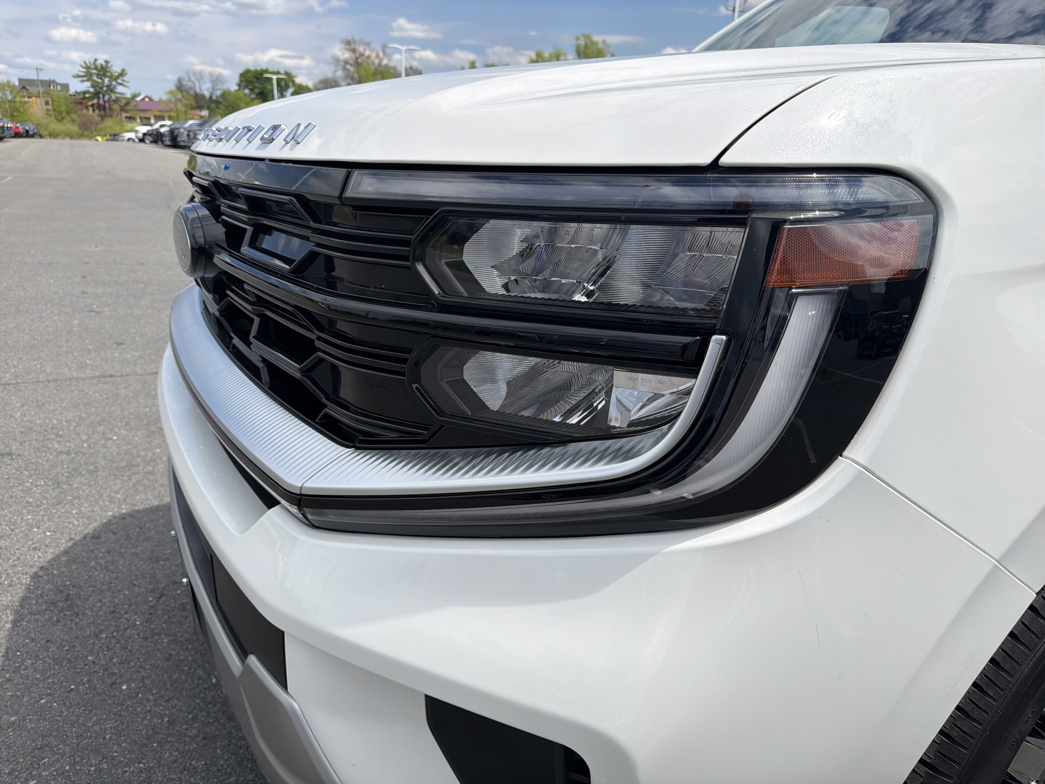 Used 2025 Ford Expedition Max Platinum w/ Platinum Ultimate Package AWD/4WD image 10