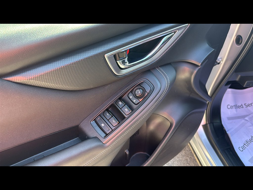 Used 2023 Subaru Forester Premium image 8