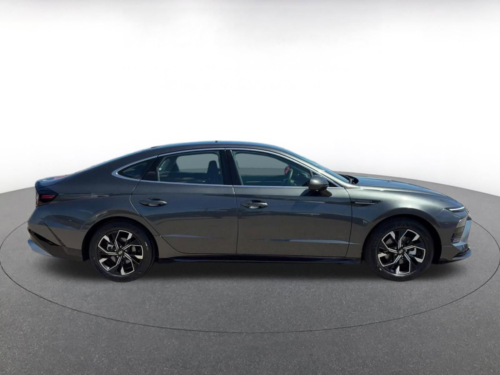 Used 2025 Hyundai Sonata SEL image 16