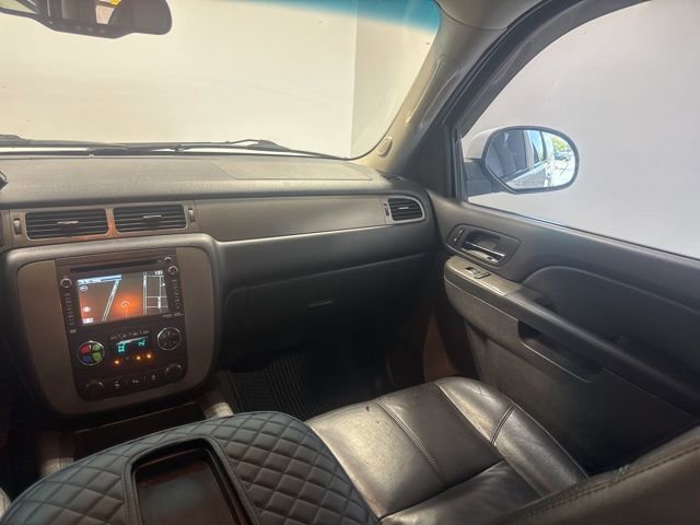 Used 2013 Chevrolet Tahoe LT RWD image 21