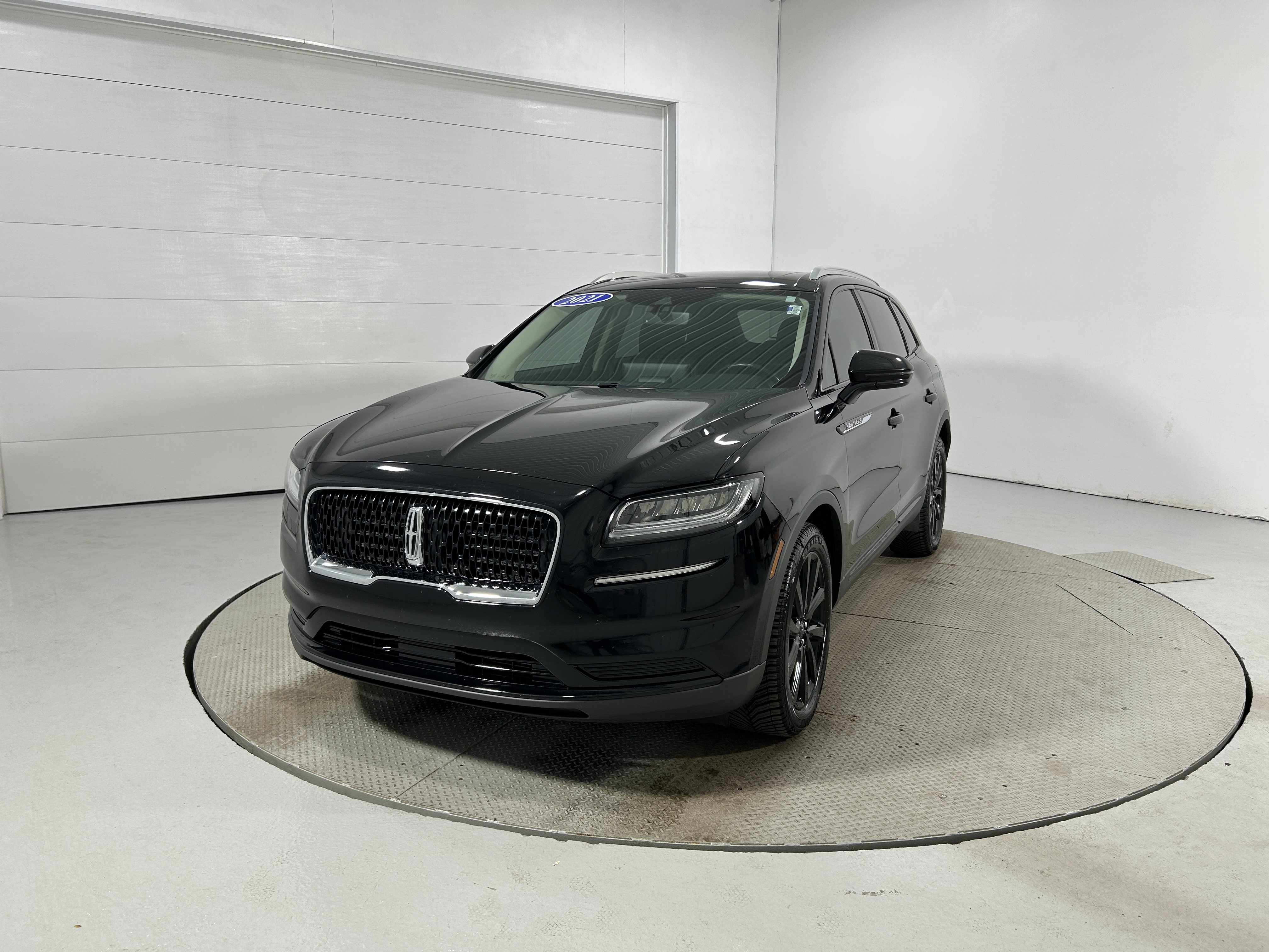 Used 2021 Lincoln Nautilus Reserve w/ Monochromatic Package AWD/4WD image 19