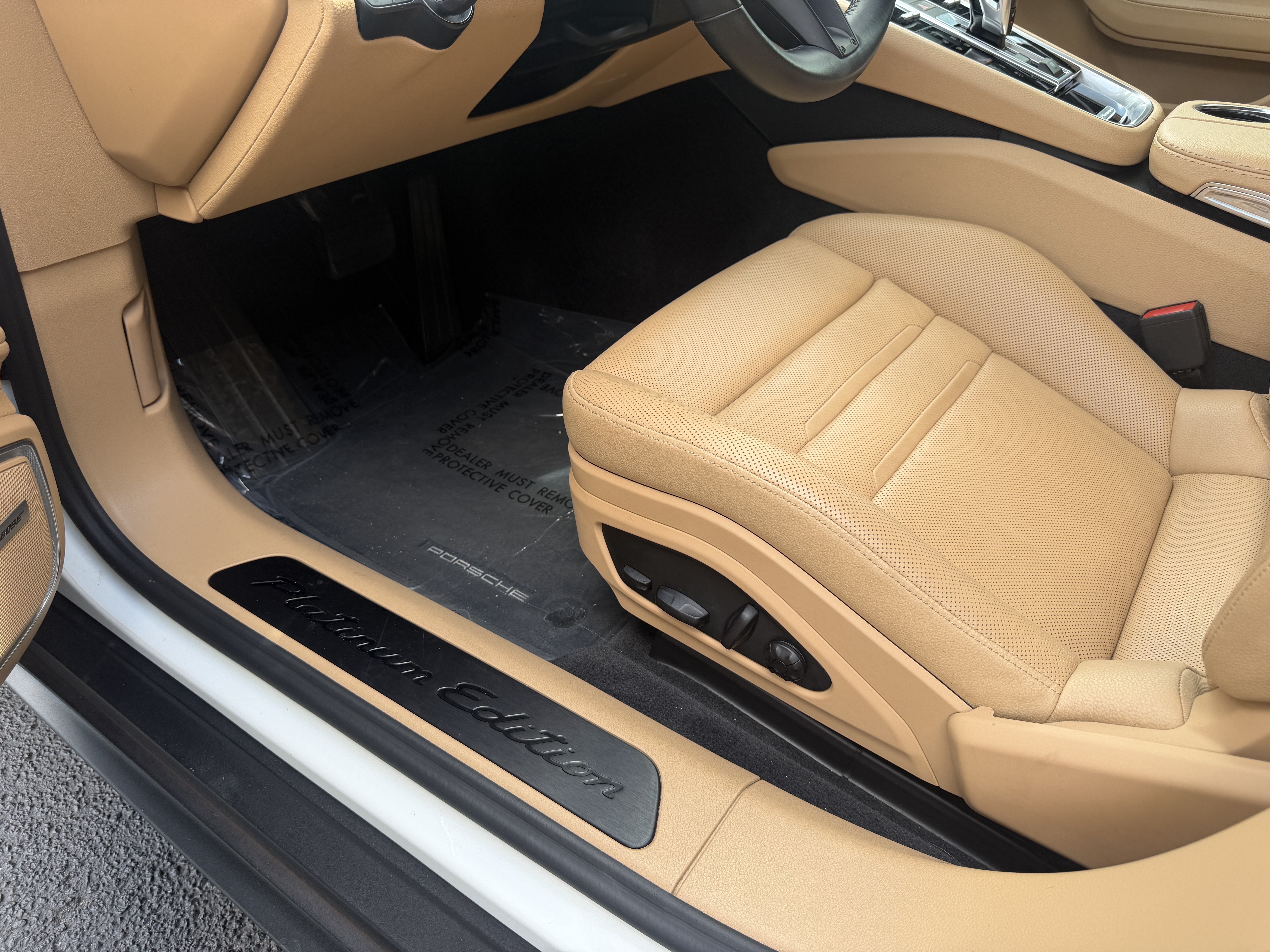 Certified 2023 Porsche Panamera Platinum Edition RWD image 13