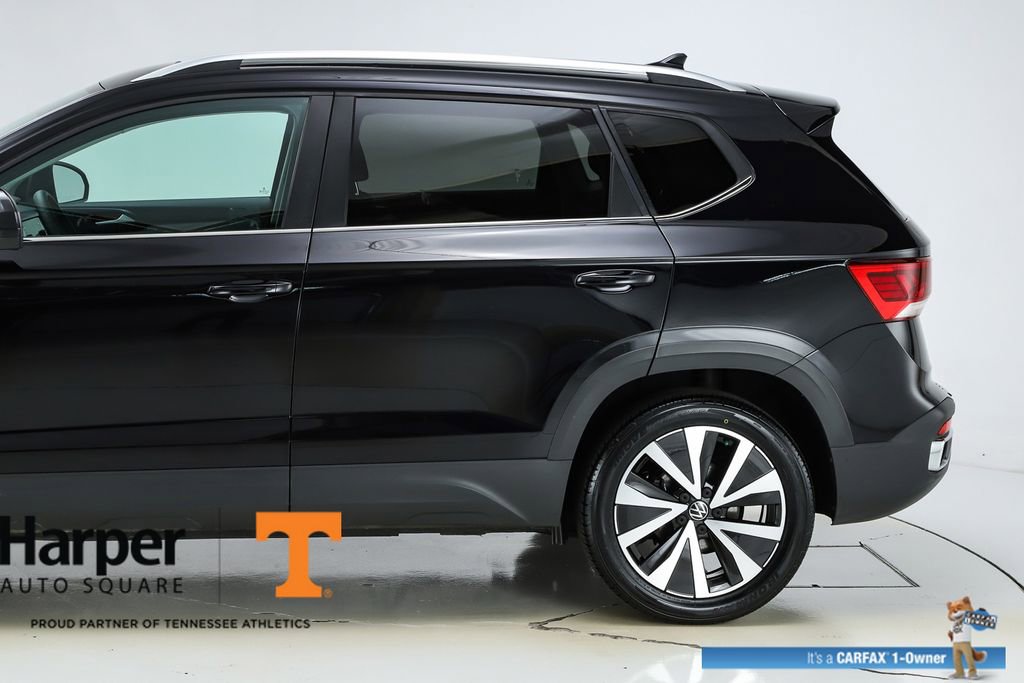 Used 2023 Volkswagen Taos SE w/ Panoramic Sunroof Package AWD/4WD image 42