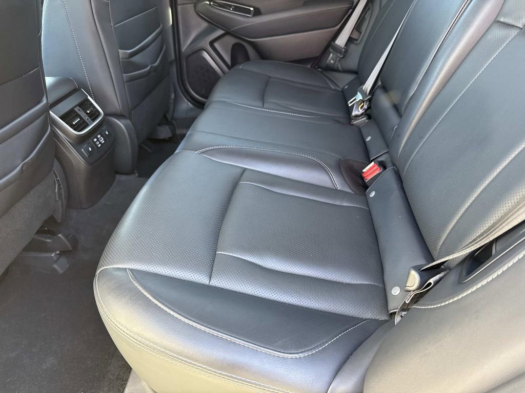 Used 2023 Subaru Outback Touring image 16