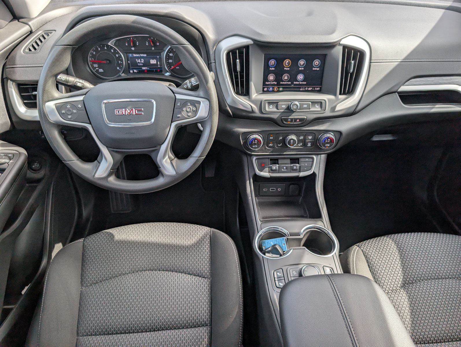 Used 2023 GMC Terrain SLE w/ Driver Convenience Package FWD image 27