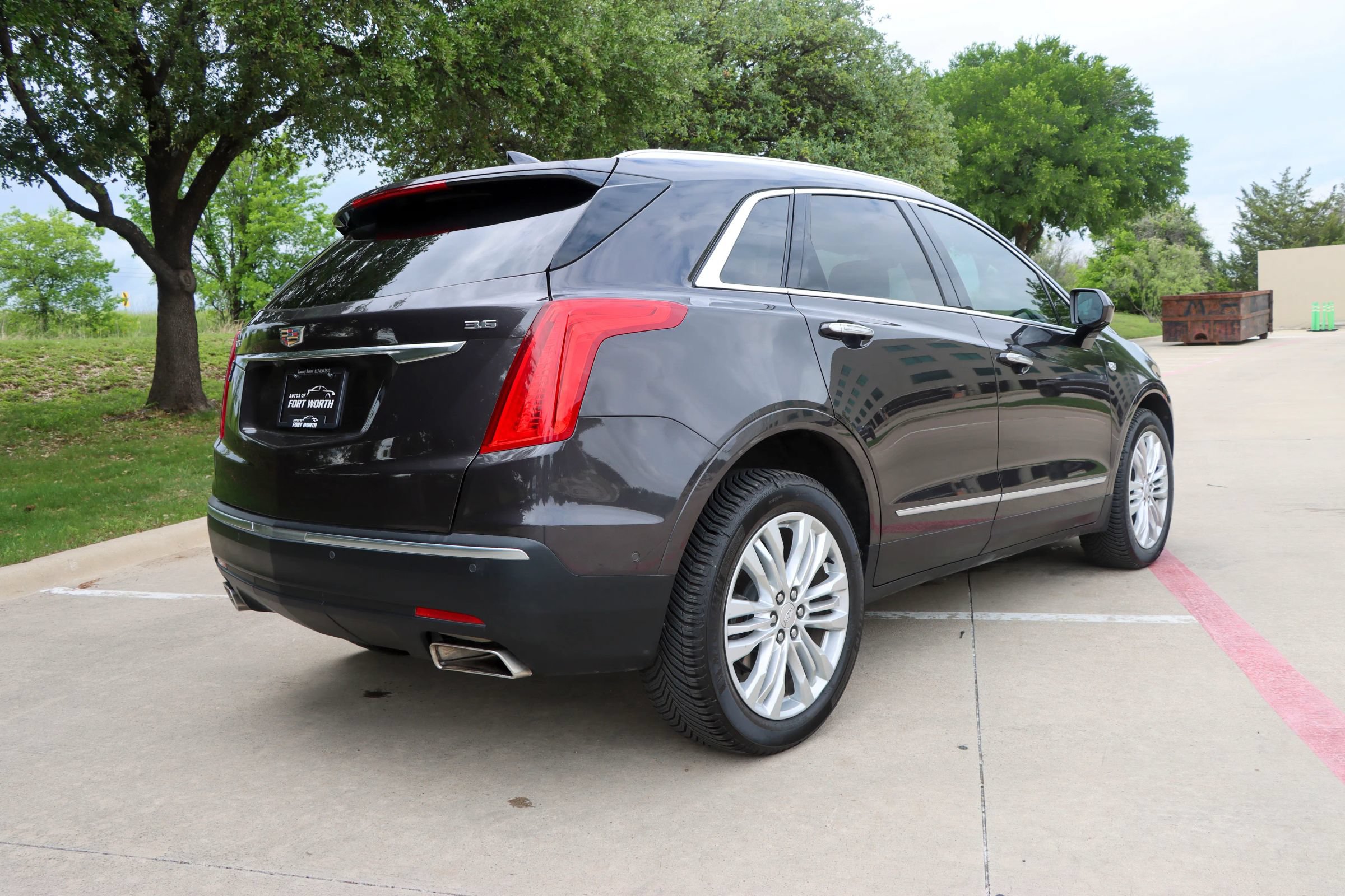 Used 2019 Cadillac XT5 Premium Luxury w/ Driver Assist Package FWD image 7