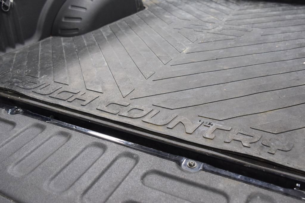 Used 2022 Ford F350 Lariat w/ Black Appearance Package image 20