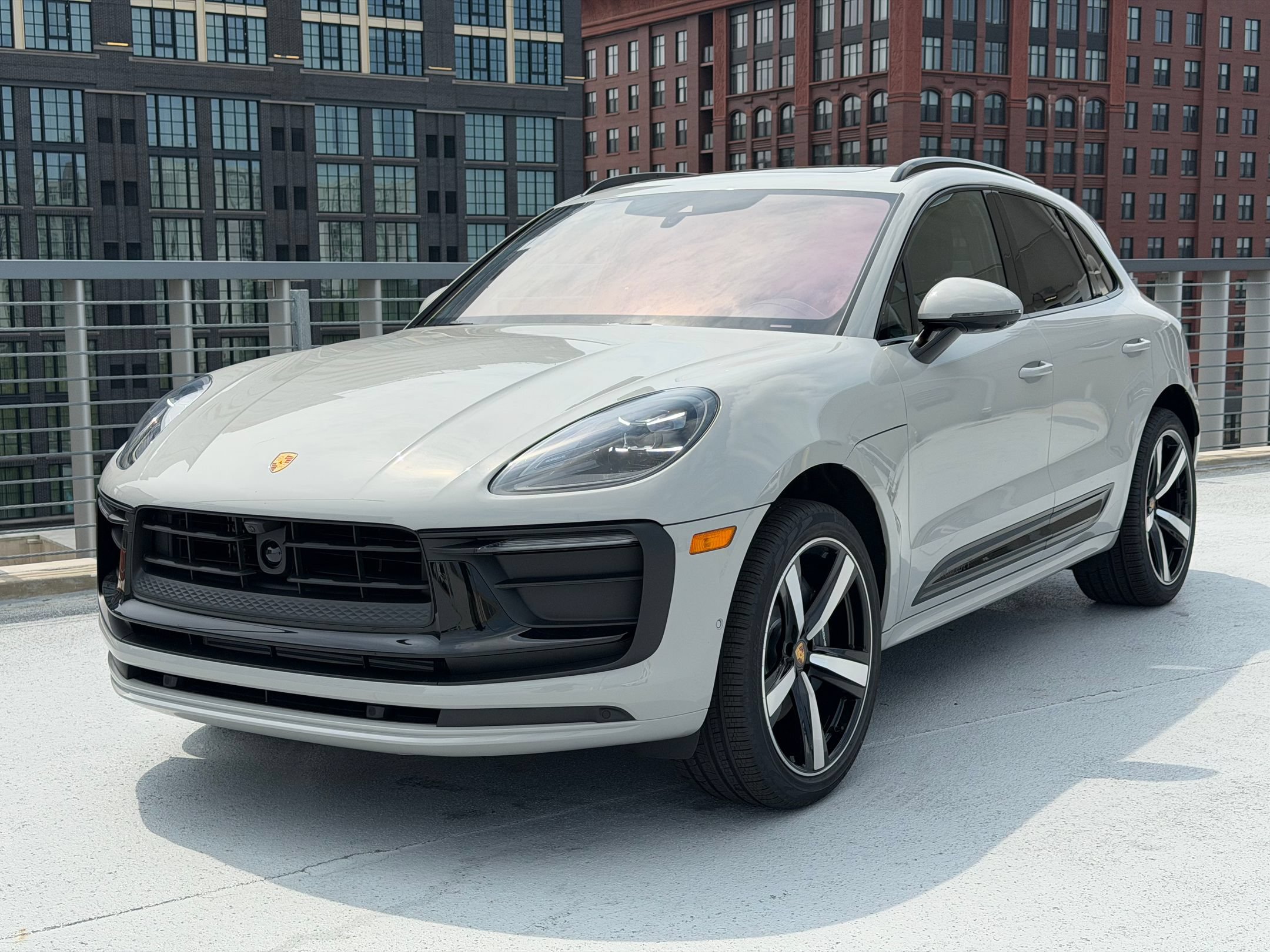 New 2026 Porsche Macan AWD/4WD image 1