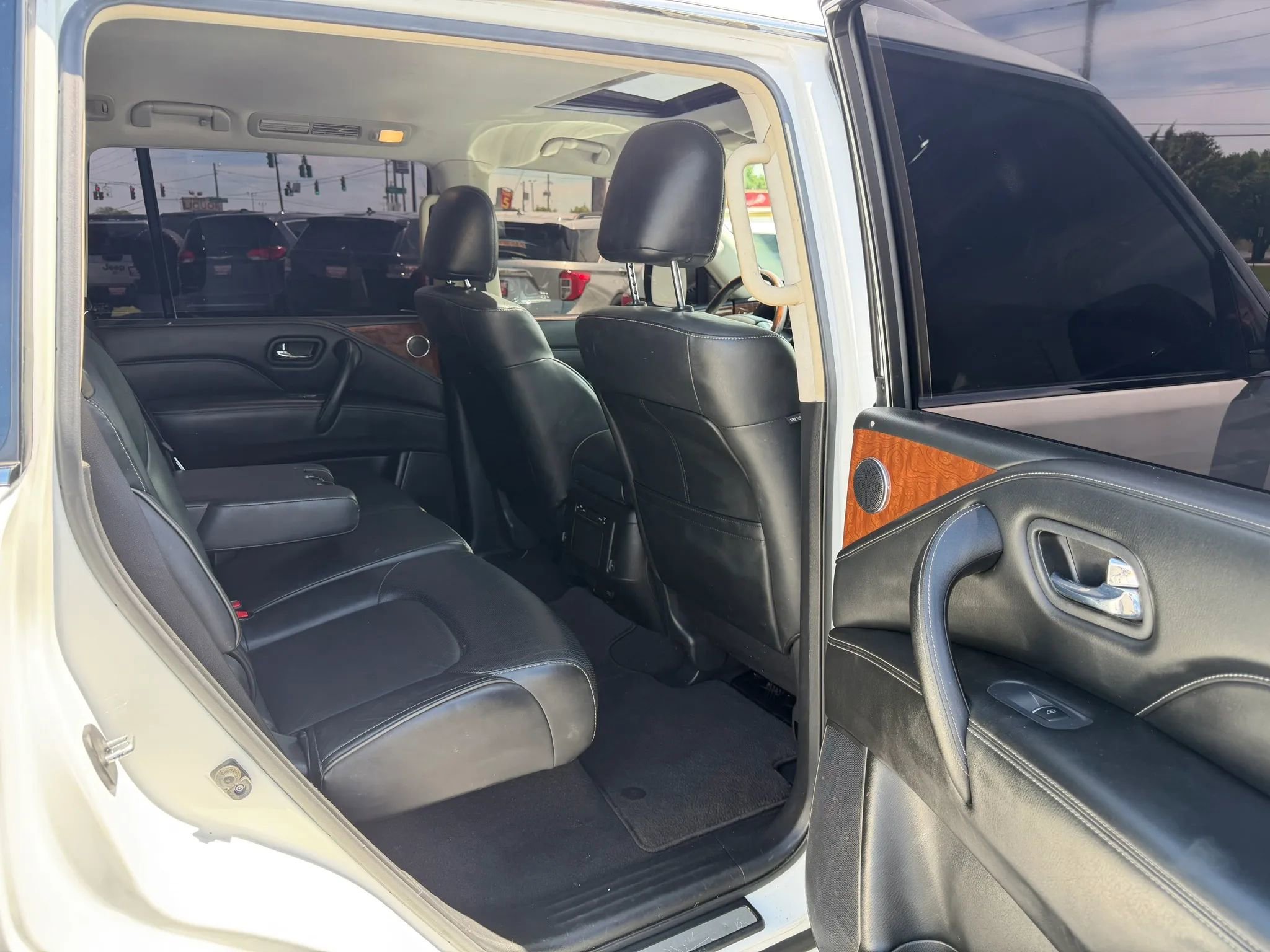 Used 2019 INFINITI QX80 Luxe w/ Proassist Package RWD image 15