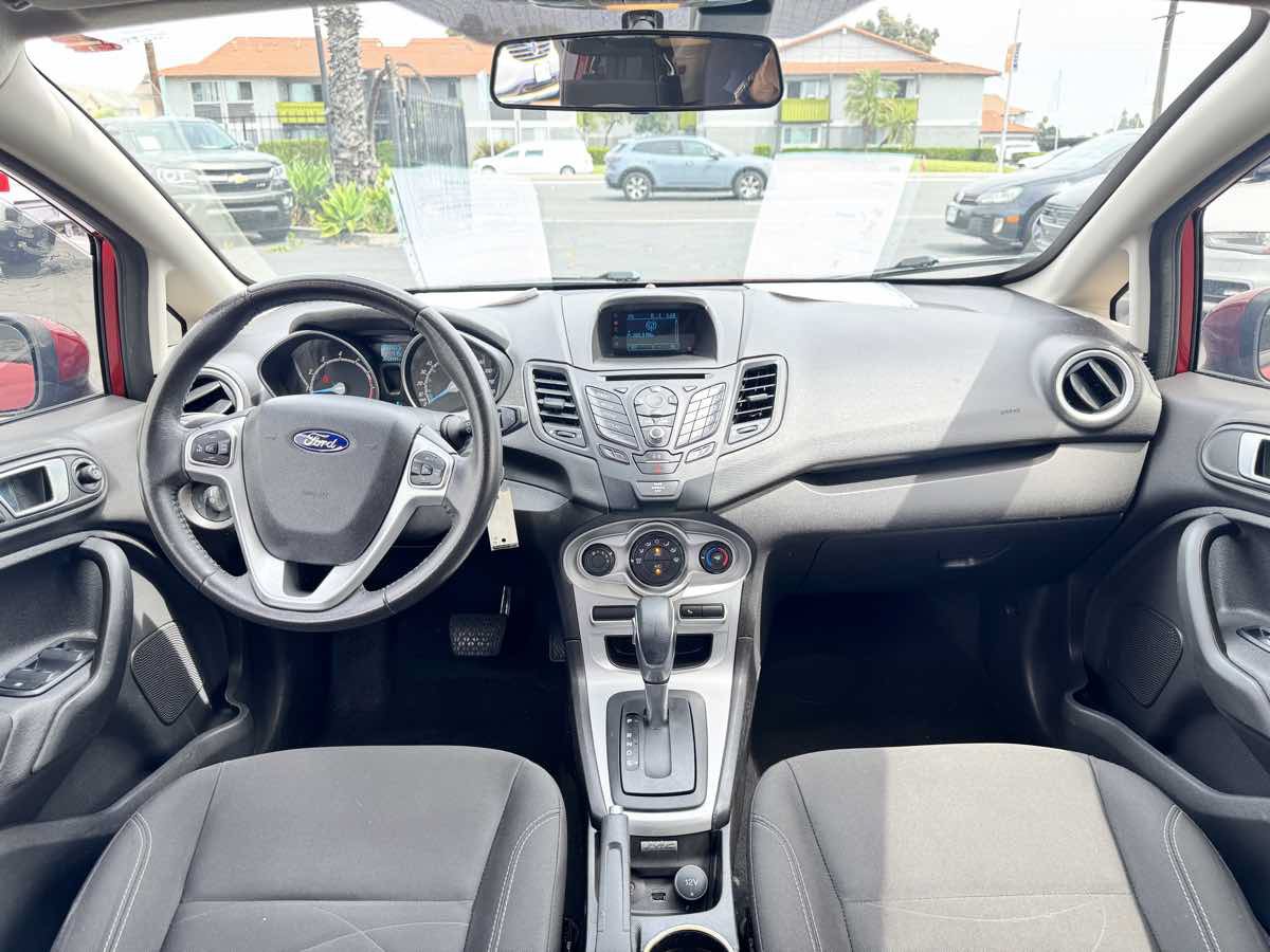 Used 2016 Ford Fiesta SE FWD image 31