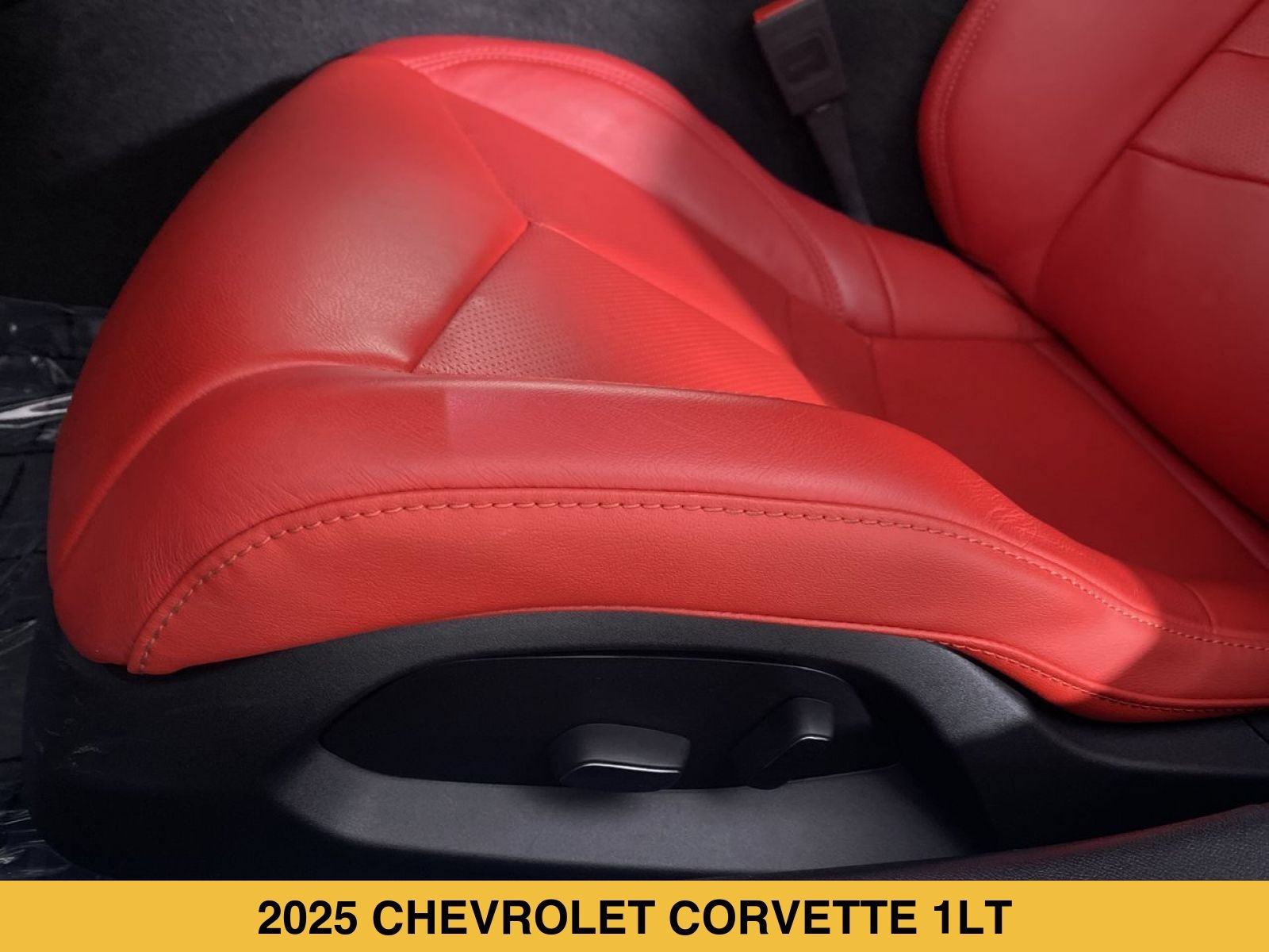 Certified 2025 Chevrolet Corvette Stingray Coupe w/ Z51 Performance Package RWD image 10