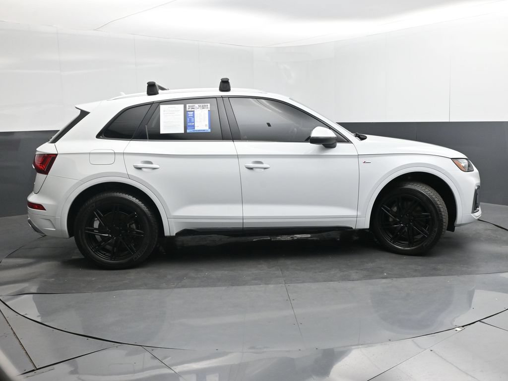 Used 2021 Audi Q5 e Premium Plus AWD/4WD image 31