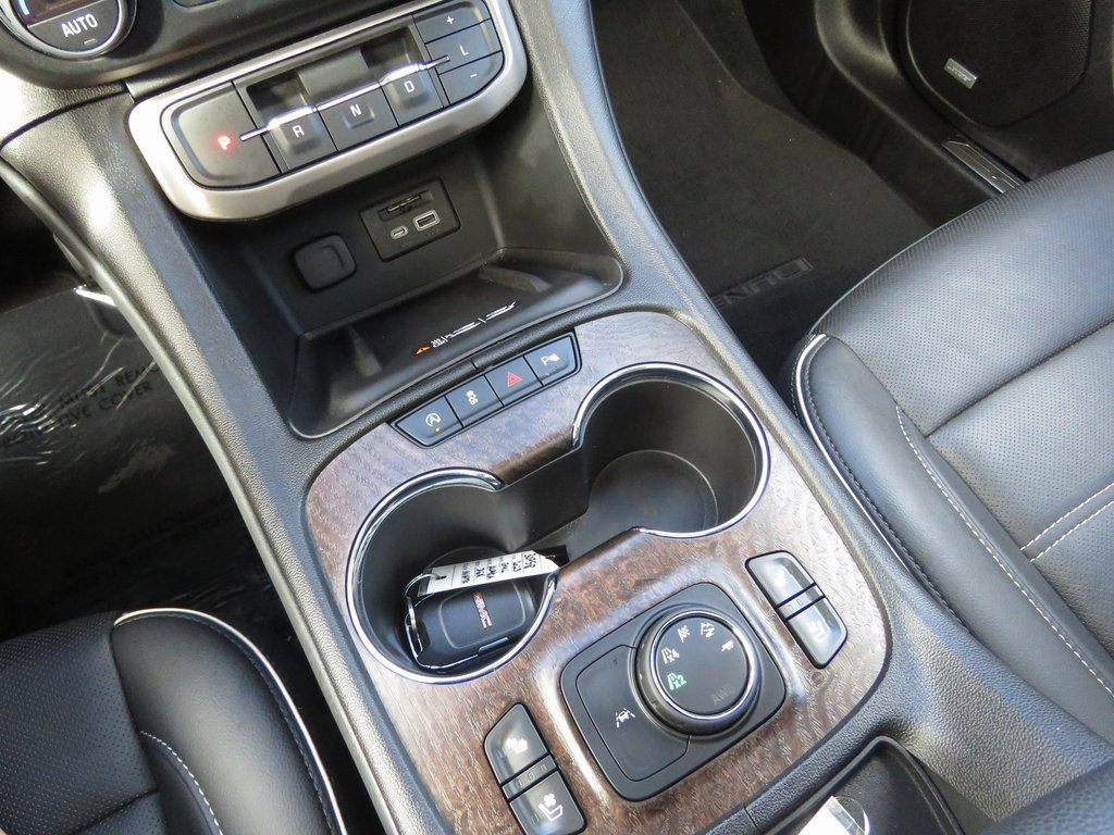 Used 2023 GMC Acadia Denali w/ Denali Ultimate Package image 27