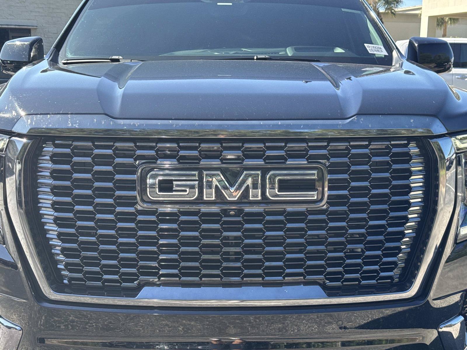 Used 2024 GMC Yukon Denali Ultimate w/ LPO, Floor Liner Package AWD/4WD image 8