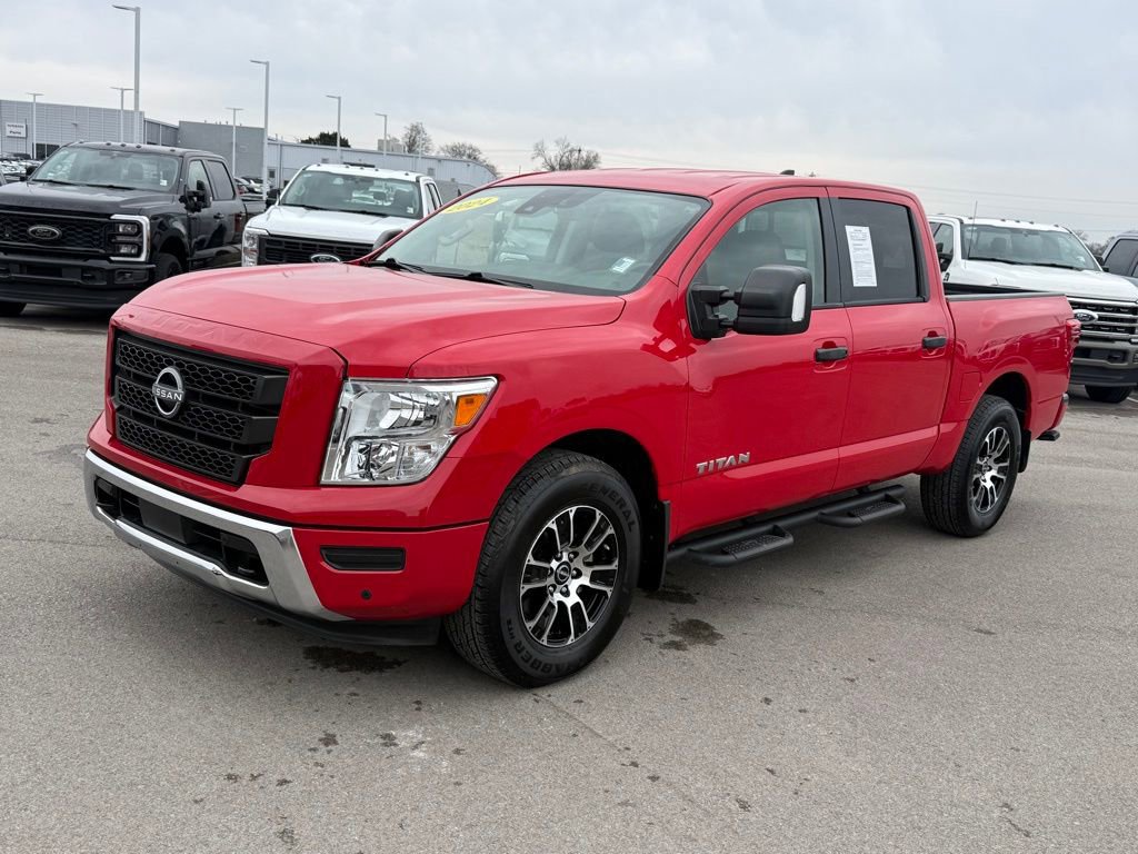 Used 2024 Nissan Titan SV w/ SV Convenience Package image 40