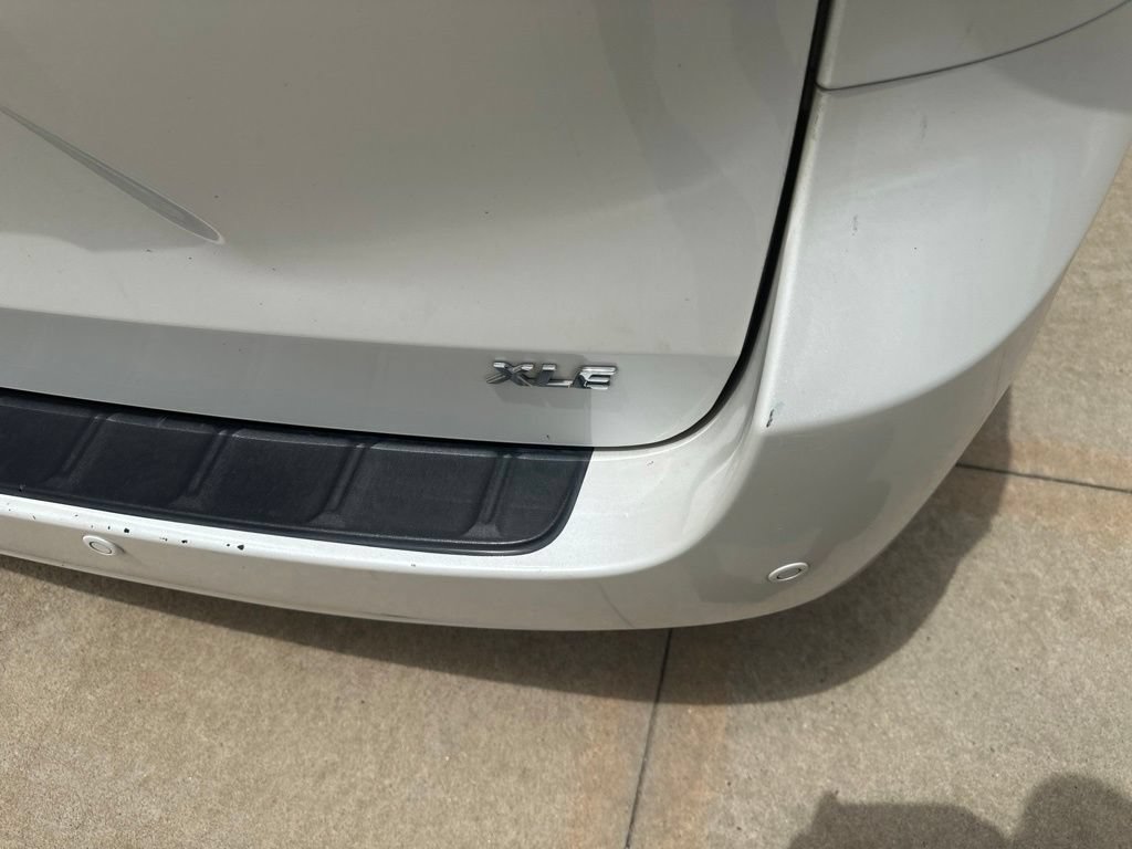 Used 2015 Toyota Sienna XLE Premium FWD image 33