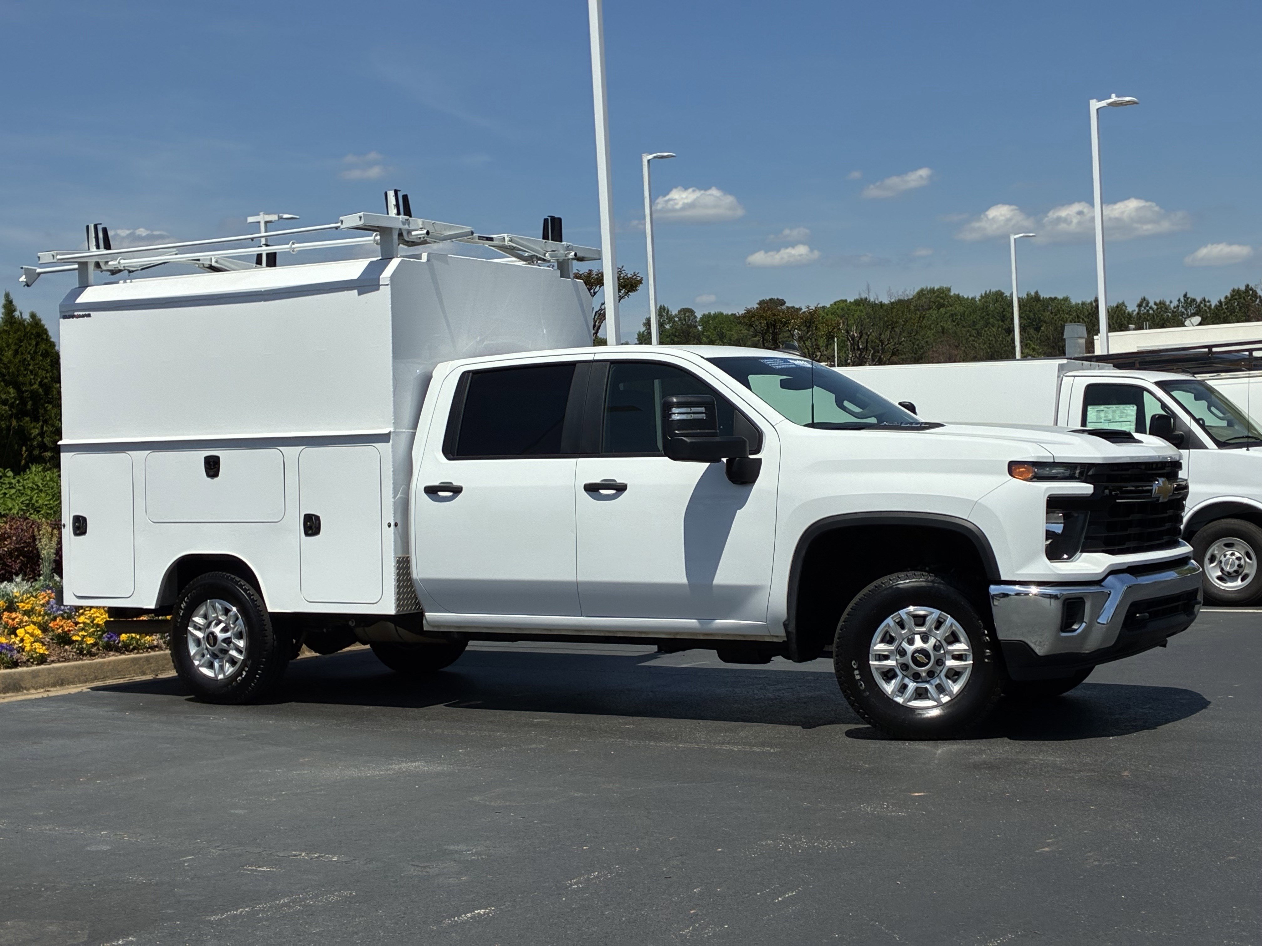 Used 2025 Chevrolet Silverado 2500 W/T w/ WT Convenience Package RWD image 3