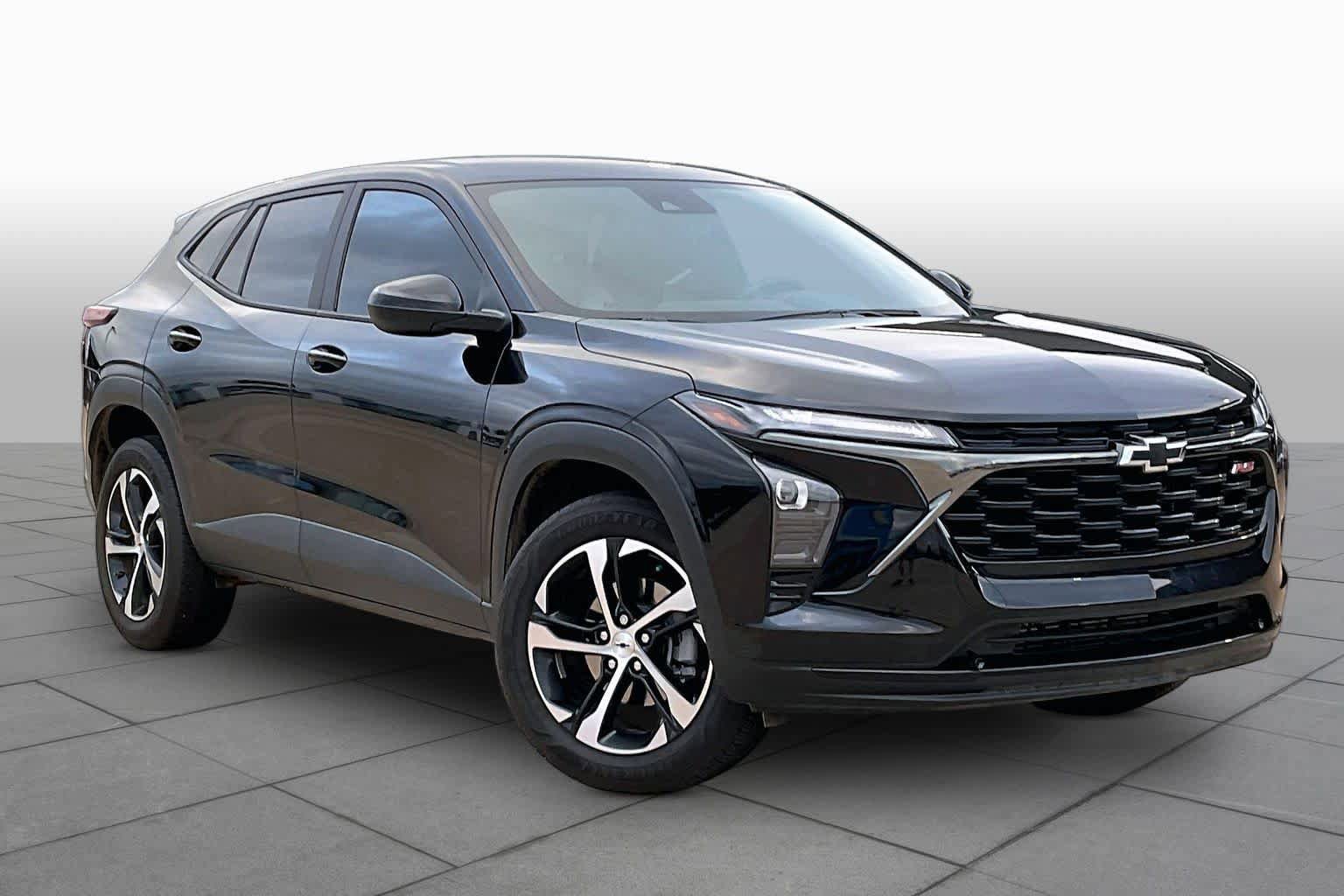 Certified 2025 Chevrolet Trax RS w/ Driver Confidence Package FWD image 4