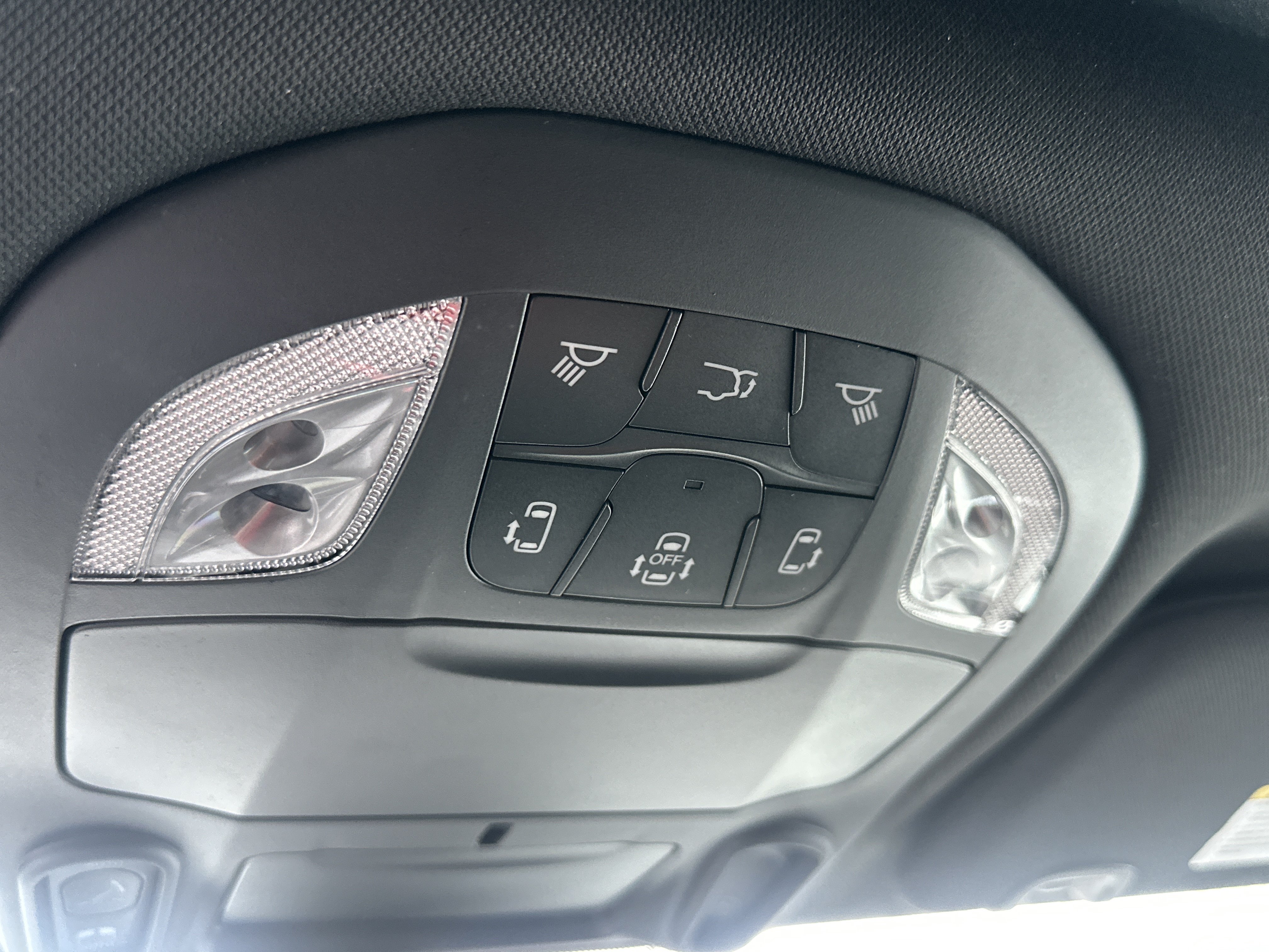 New 2026 Chrysler Pacifica Select AWD/4WD image 12
