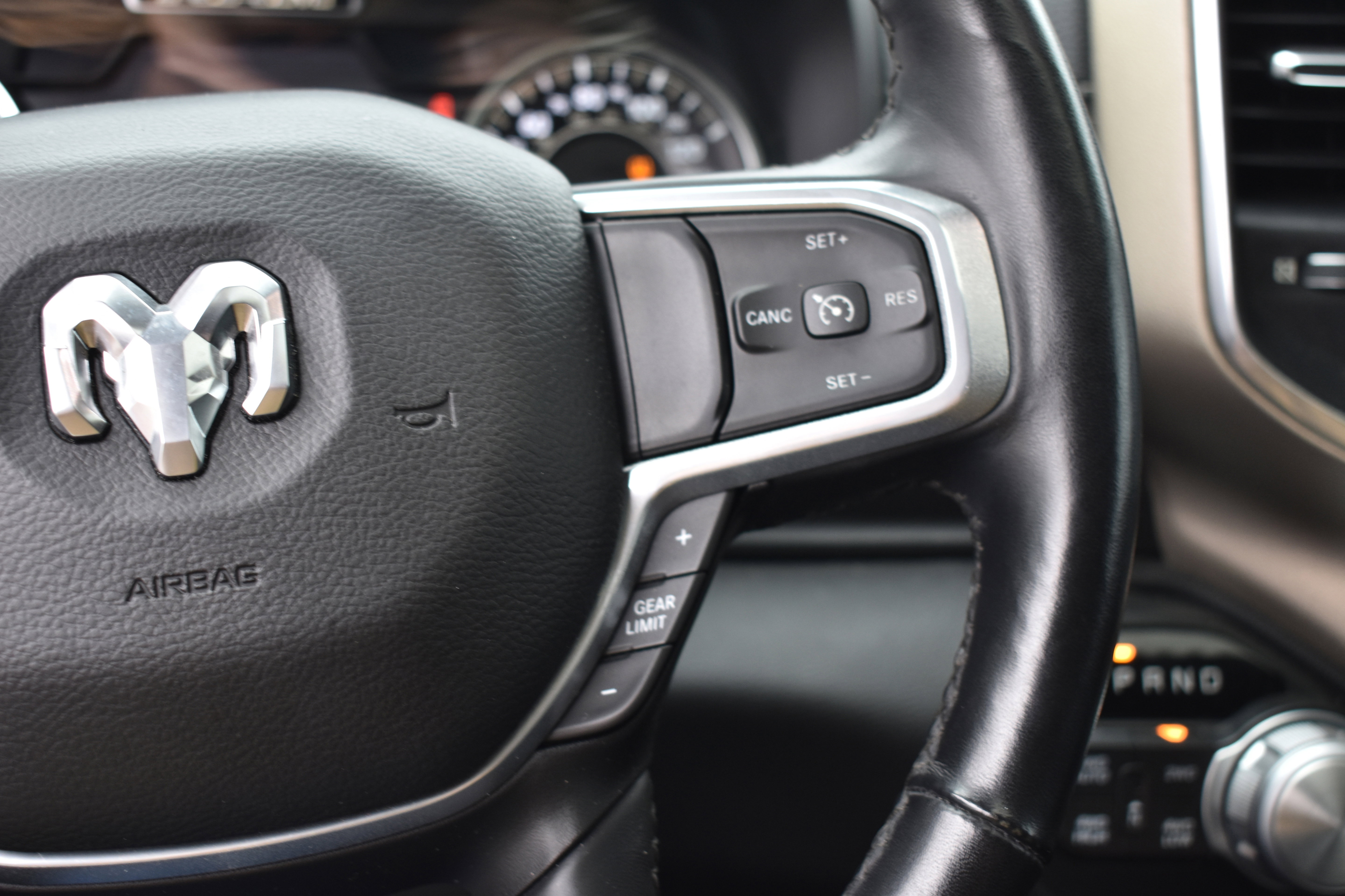 Used 2019 RAM 1500 Laramie image 14