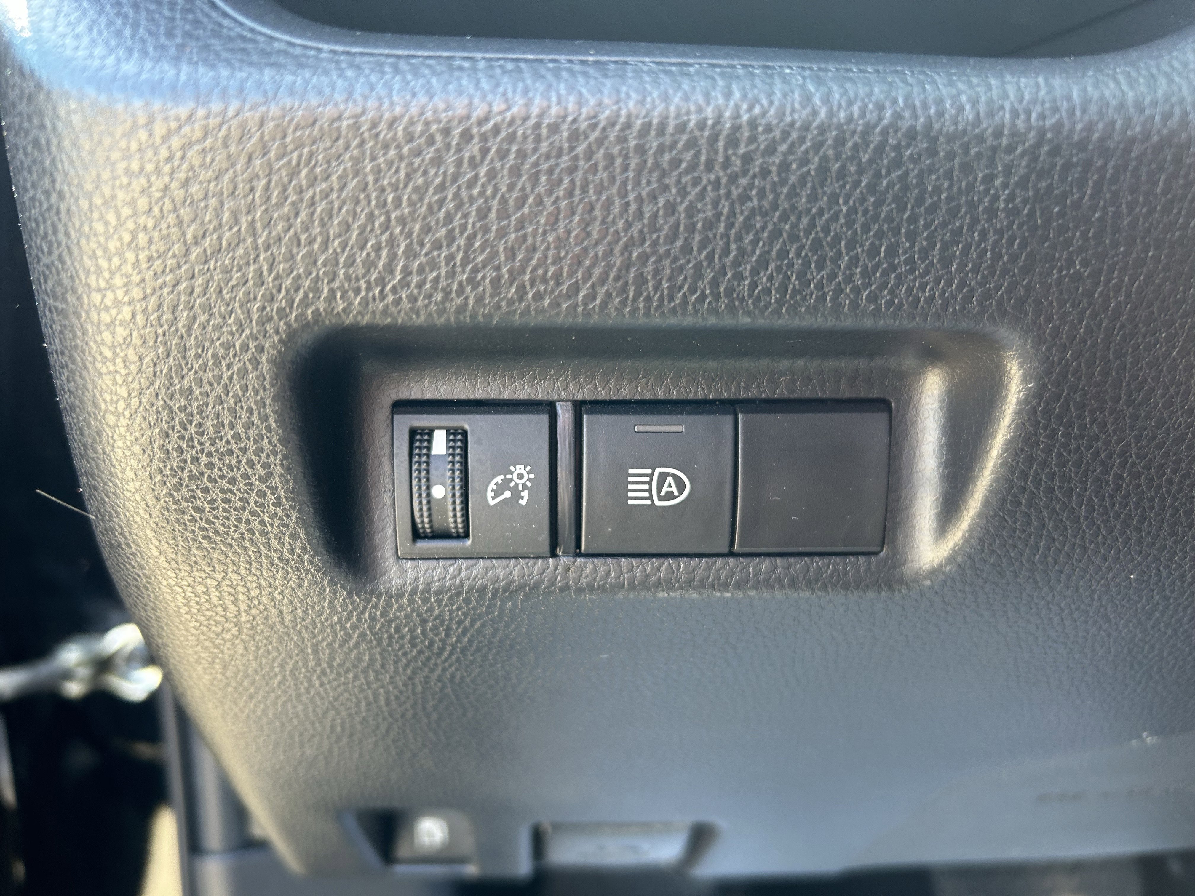 Certified 2022 Toyota RAV4 LE AWD/4WD image 14