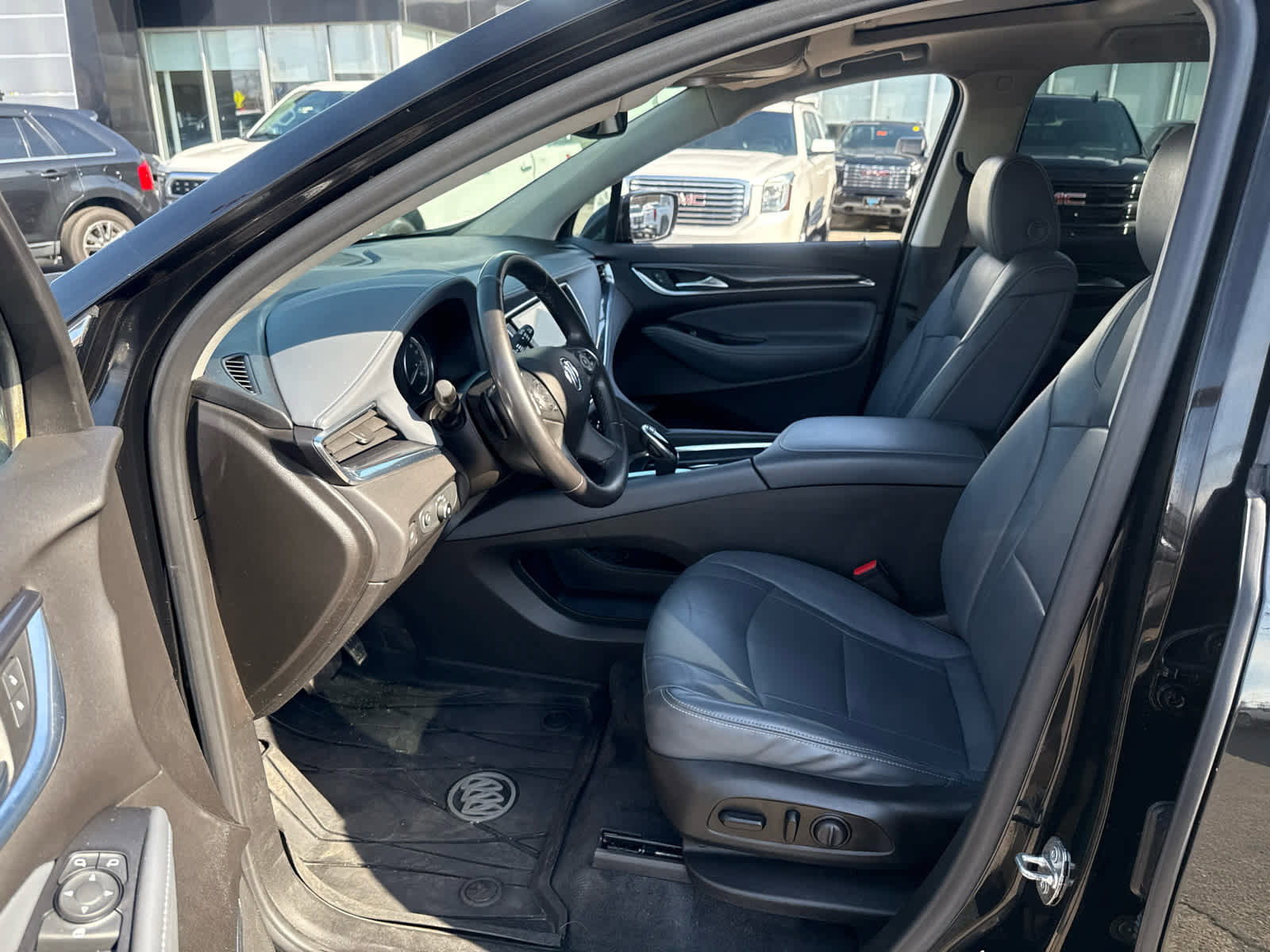 Used 2021 Buick Enclave Essence w/ Sport Touring Edition image 14