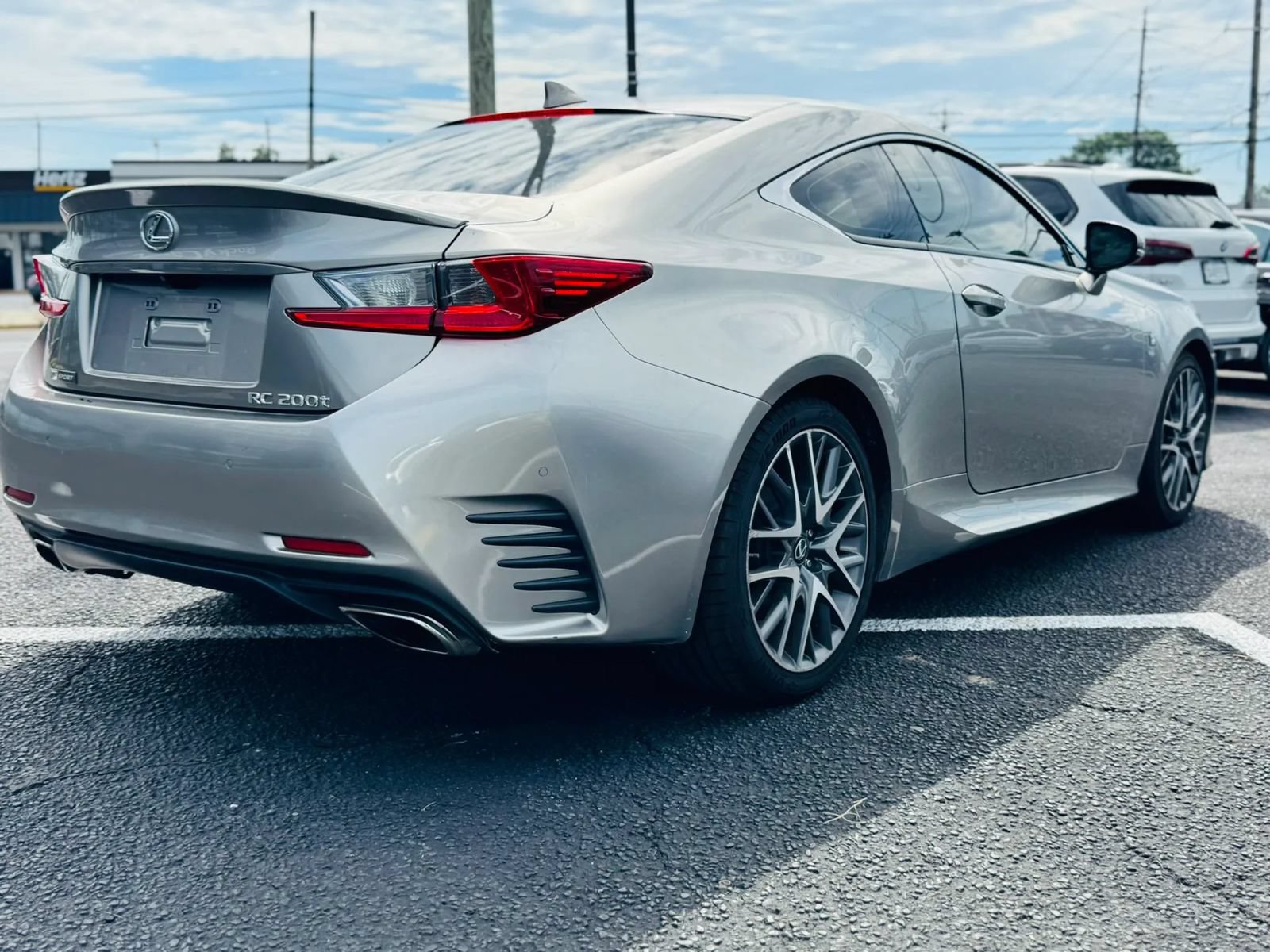 Used 2016 Lexus RC 200t RWD image 5