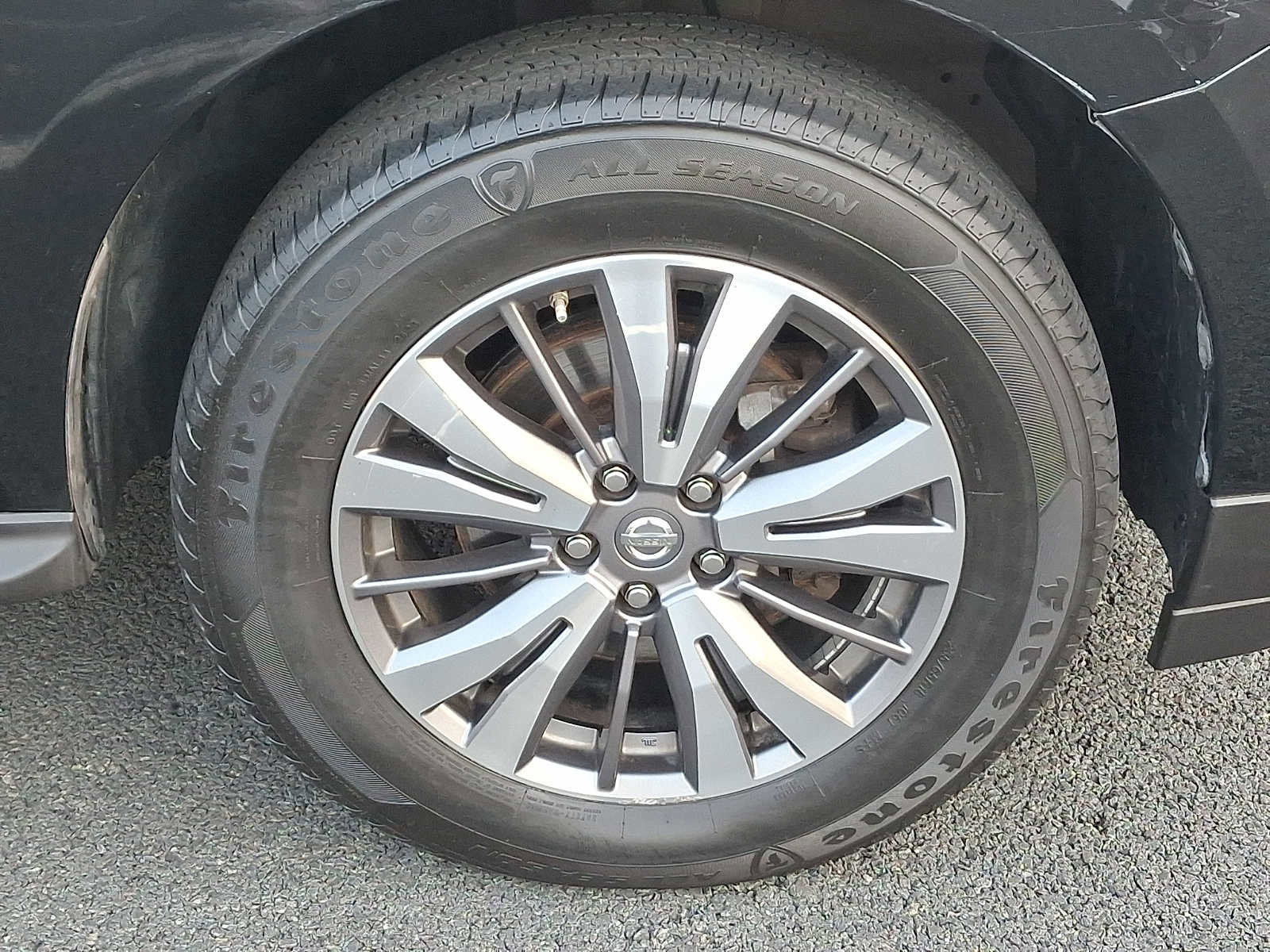 Used 2018 Nissan Pathfinder SV FWD image 8