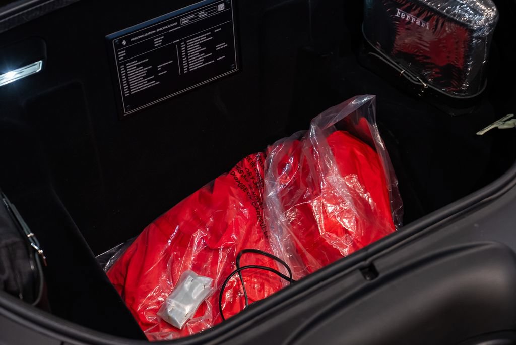 Certified 2023 Ferrari F8 Tributo RWD image 18