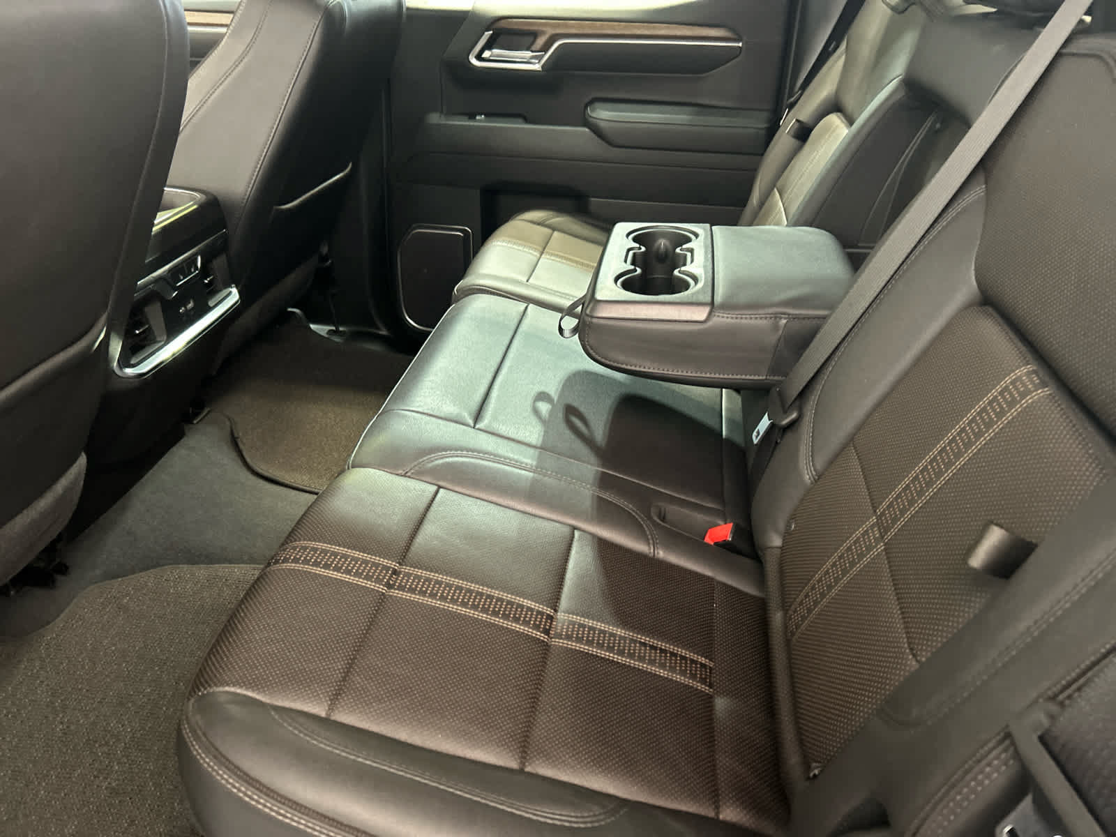 Used 2023 Chevrolet Silverado 1500 High Country AWD/4WD image 11