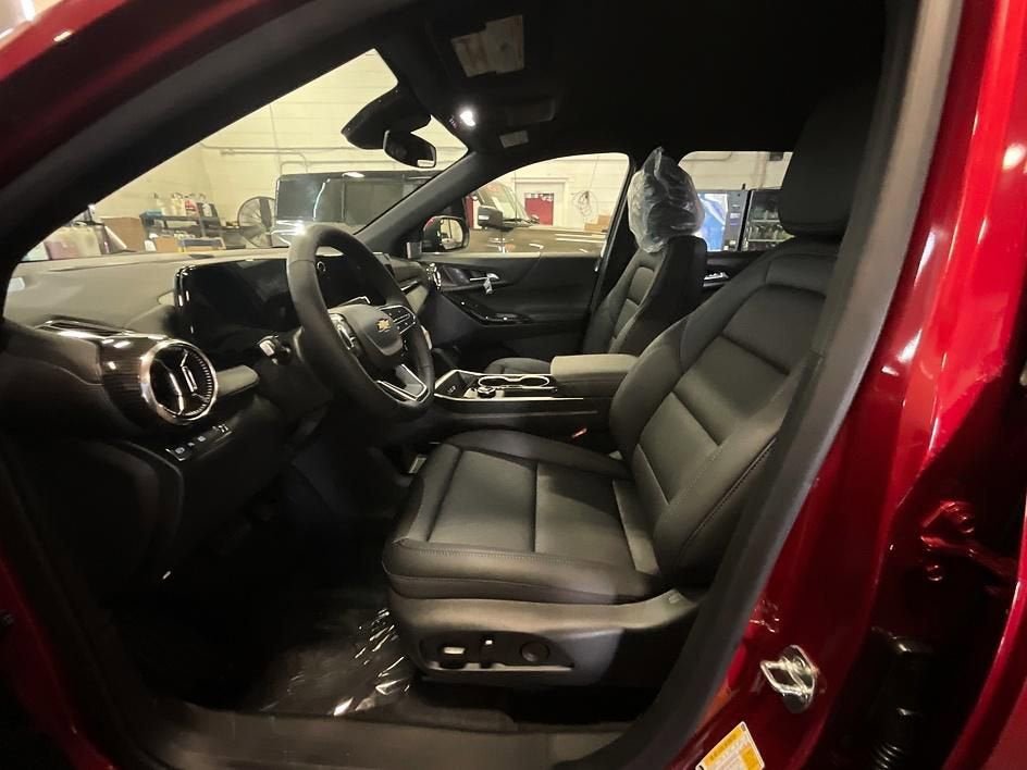 New 2026 Chevrolet Equinox LT image 4