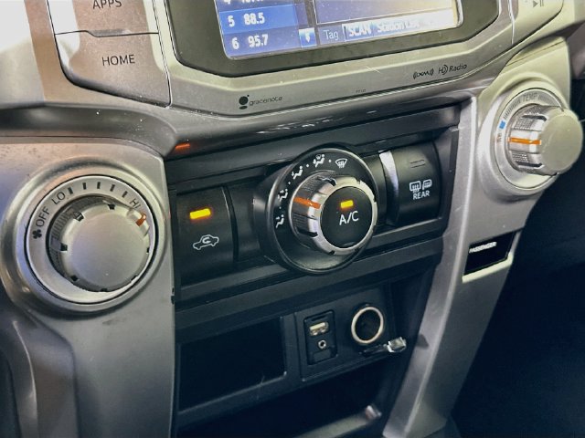 Used 2017 Toyota 4Runner SR5 RWD image 18